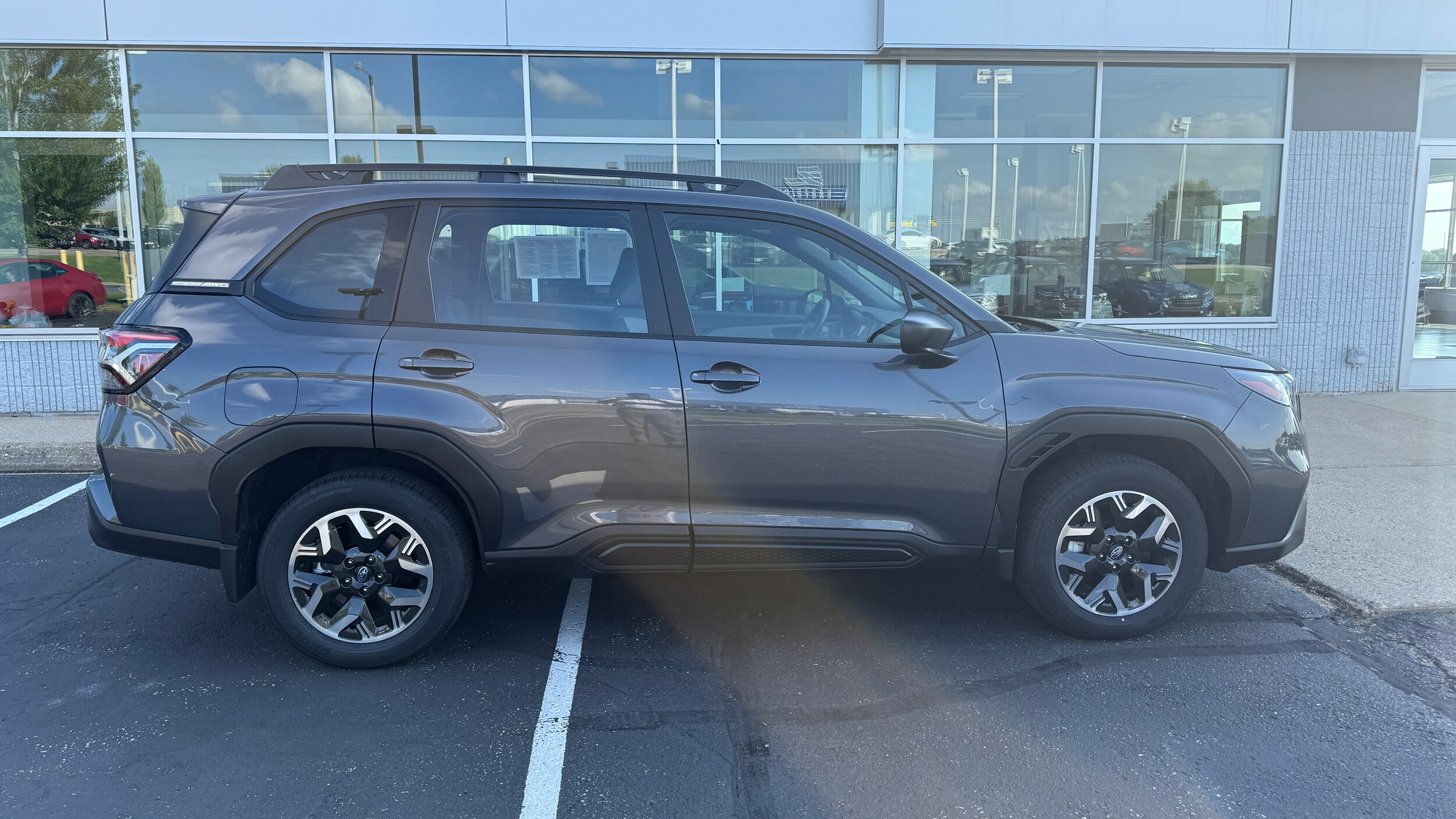 2025 Subaru Forester Base photo 2