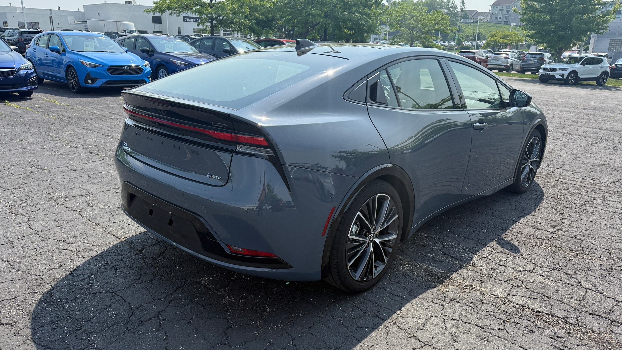 2024 Toyota Prius photo 3