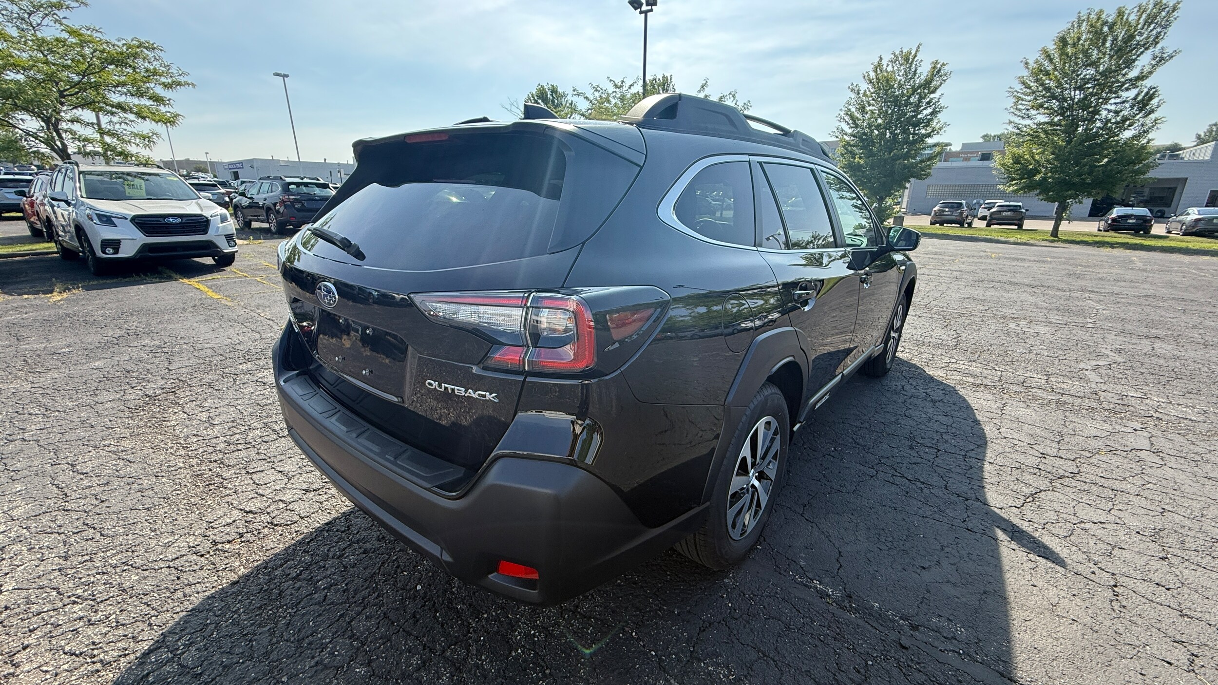 2025 Subaru Outback Premium photo 2