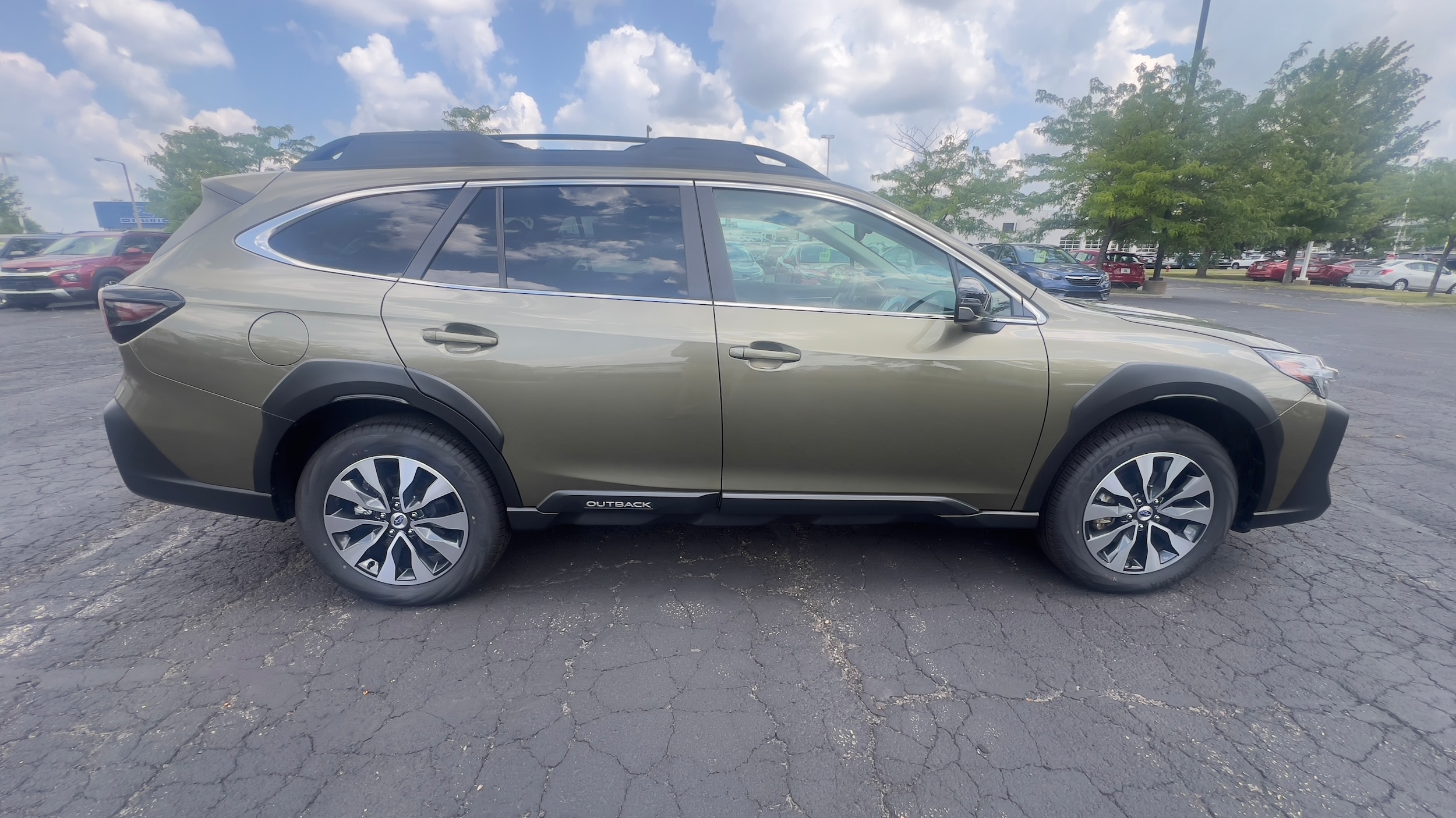 Certified 2024 Subaru Outback Limited with VIN 4S4BTANC2R3185829 for sale in Madison, WI