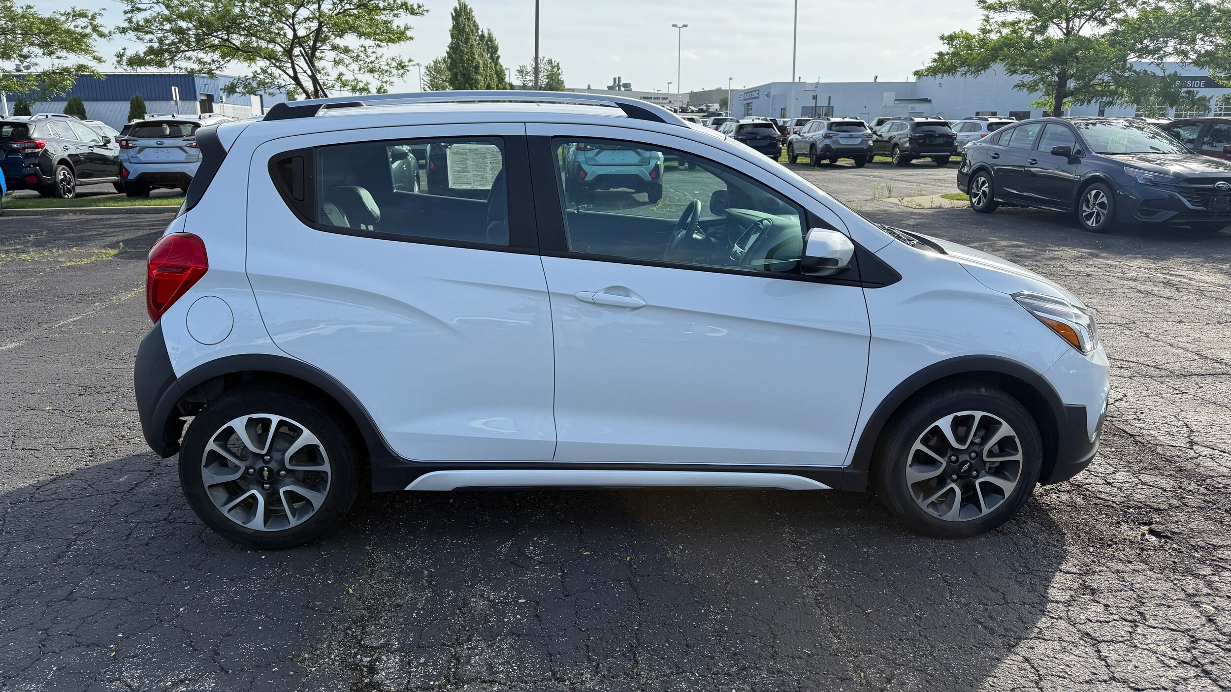 2019 Chevrolet Spark ACTIV photo 2