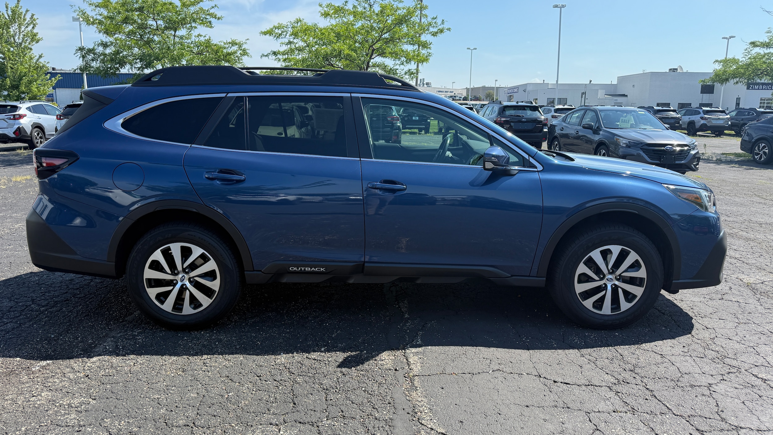 Used 2022 Subaru Outback Premium with VIN 4S4BTADC6N3275836 for sale in Madison, WI