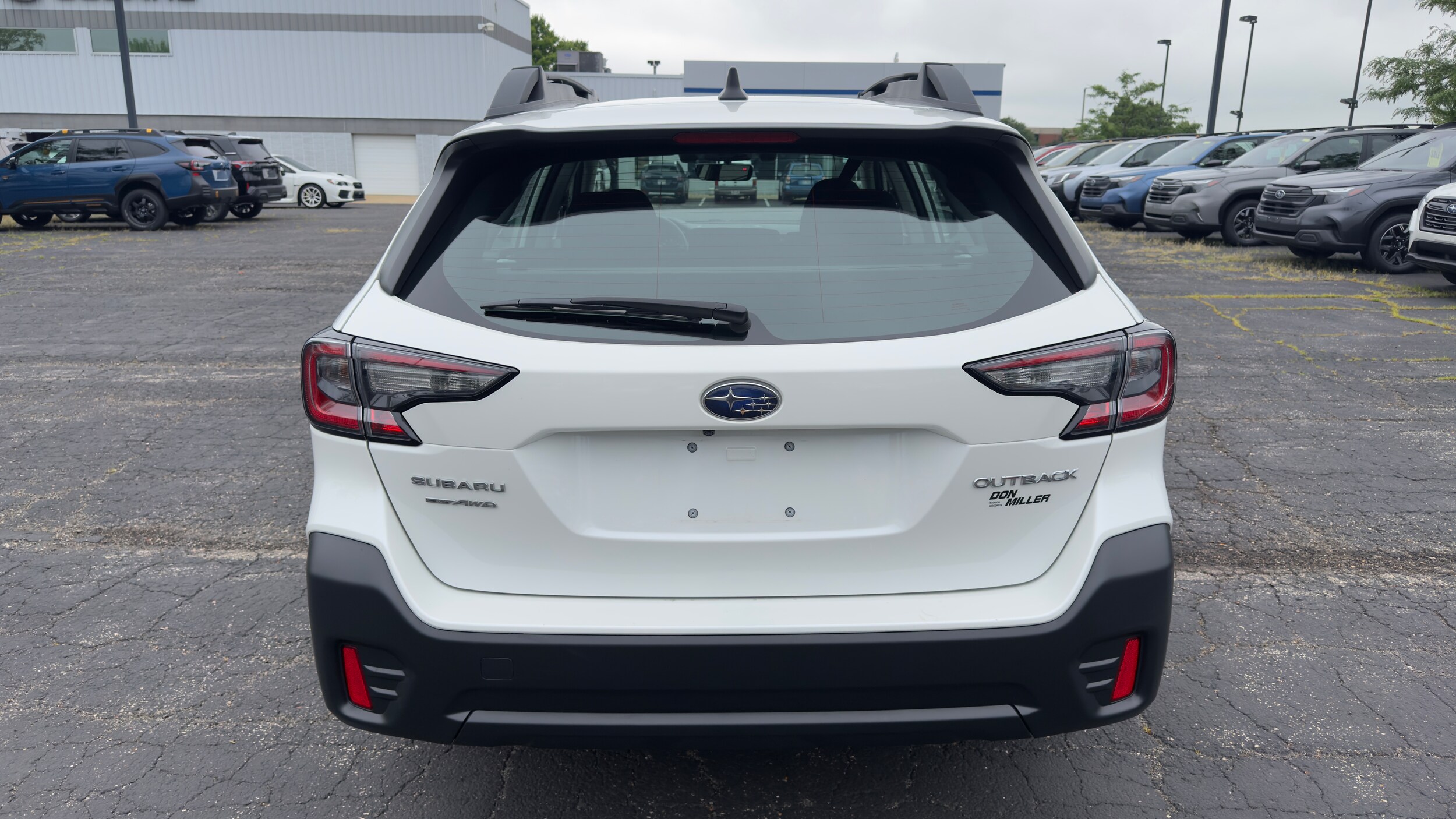 2022 Subaru Outback Base photo 3