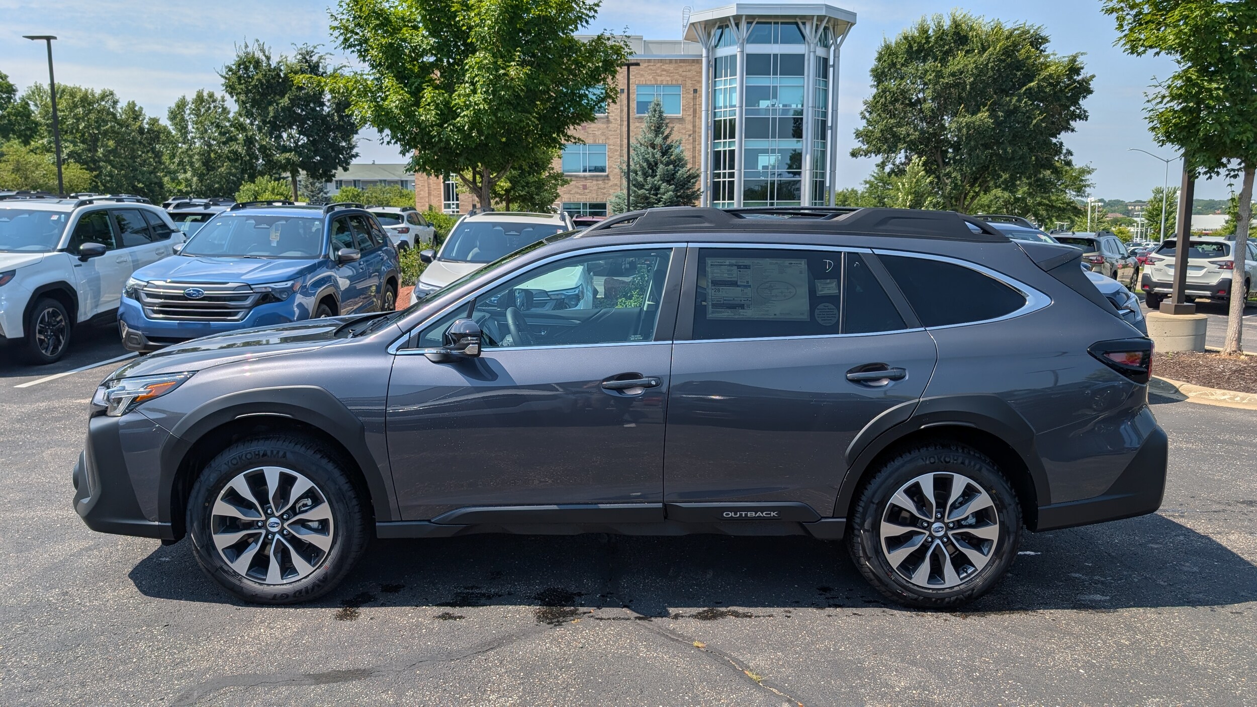 2025 Subaru Outback Limited photo 4