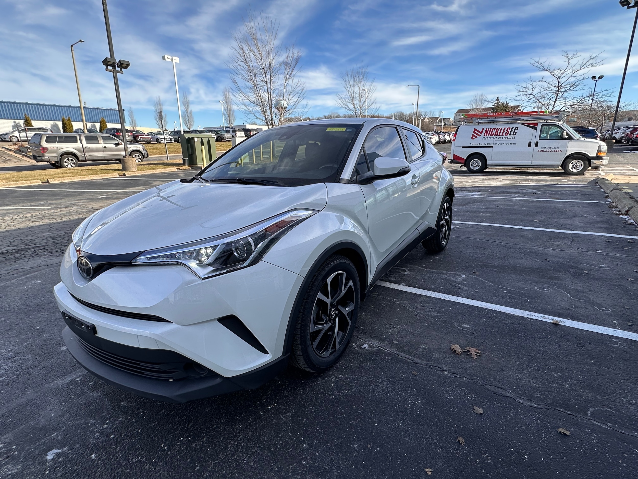 2018 Toyota C-HR XLE's photo