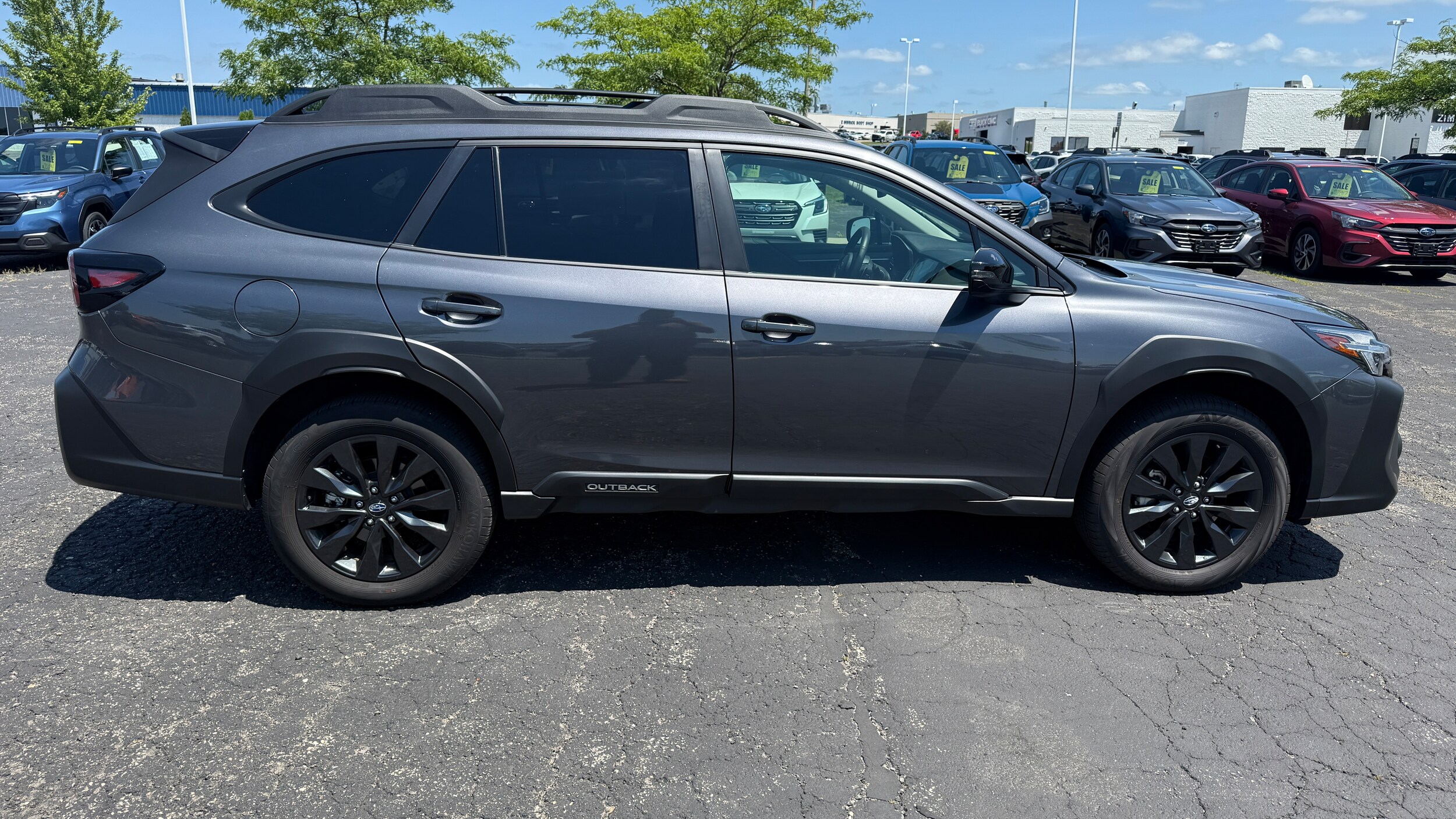 2025 Subaru Outback Onyx Edition XT photo 2