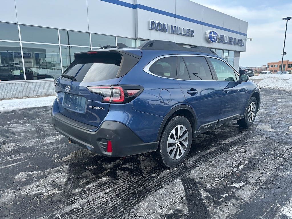 Used 2021 Subaru Outback Premium SUV