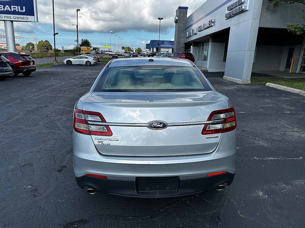 Used 2013 Ford Taurus SE Sedan