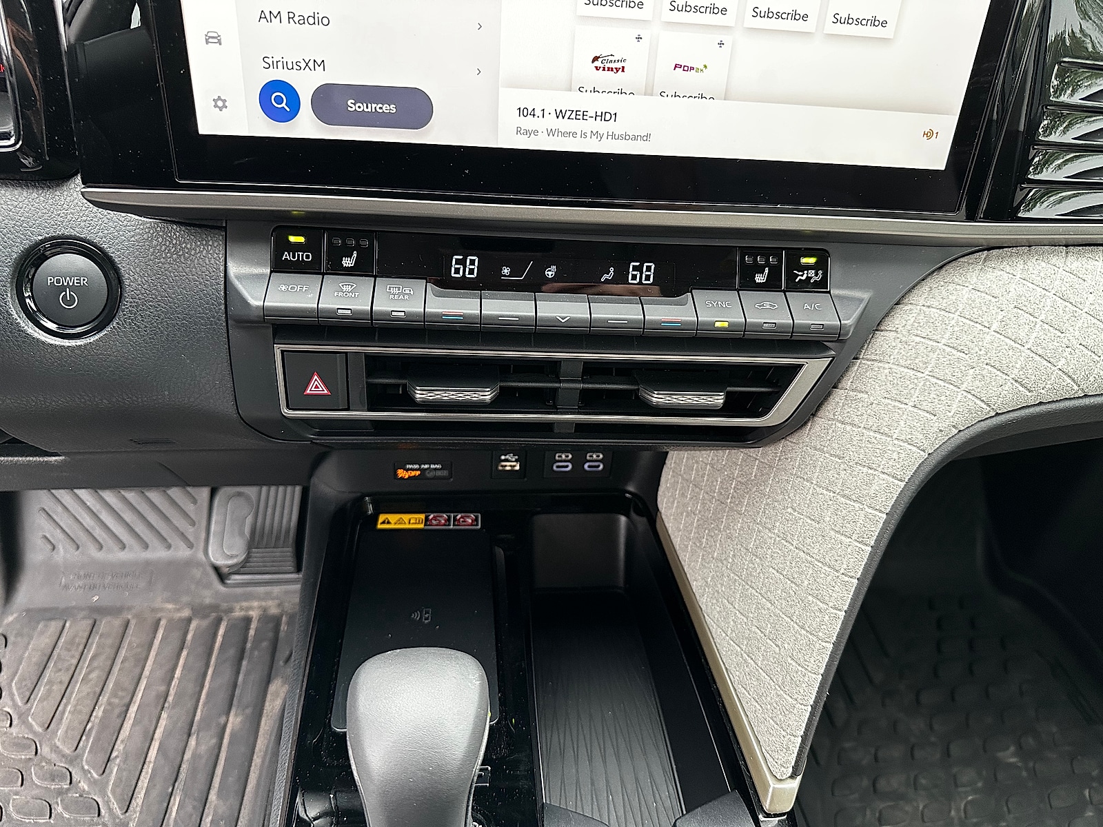 2026 Toyota Camry XLE - Photo 20