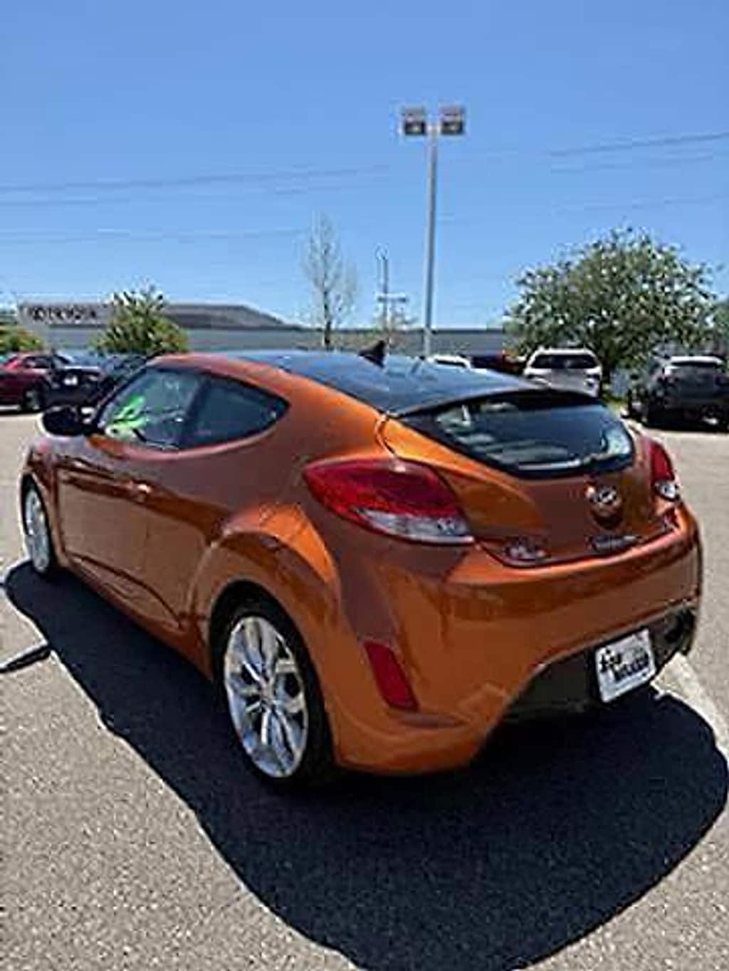 Used 2012 Hyundai Veloster Base w/Black Hatchback