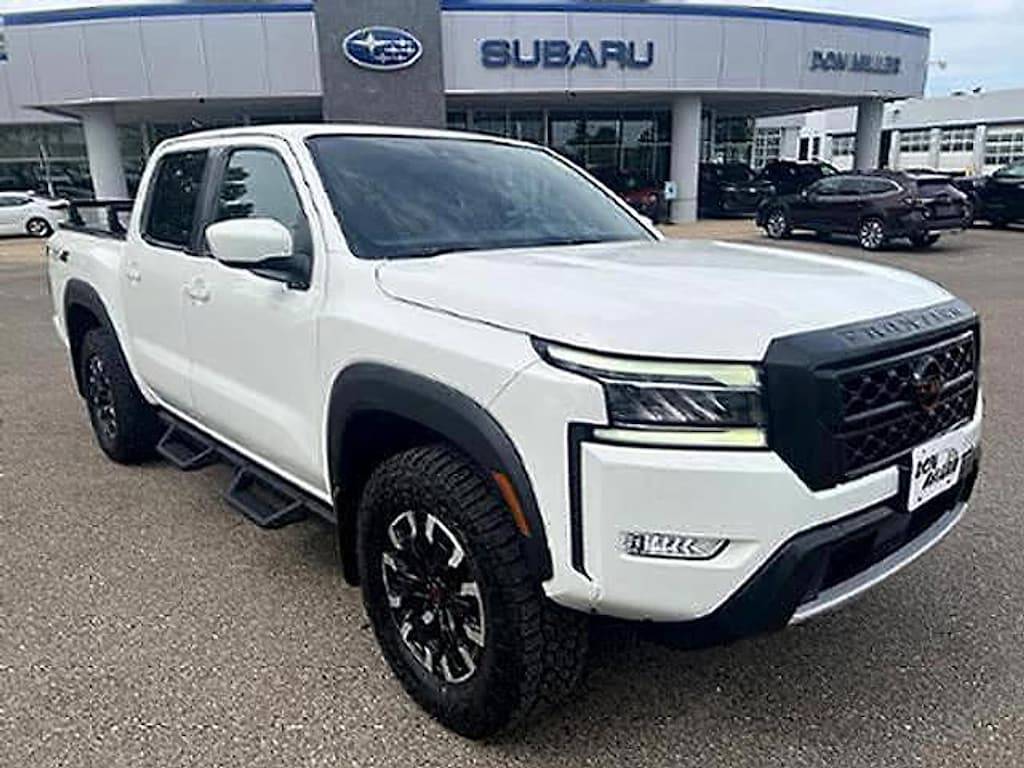 Used 2022 Nissan Frontier Crew Cab PRO-4X 4x4 Truck Crew Cab