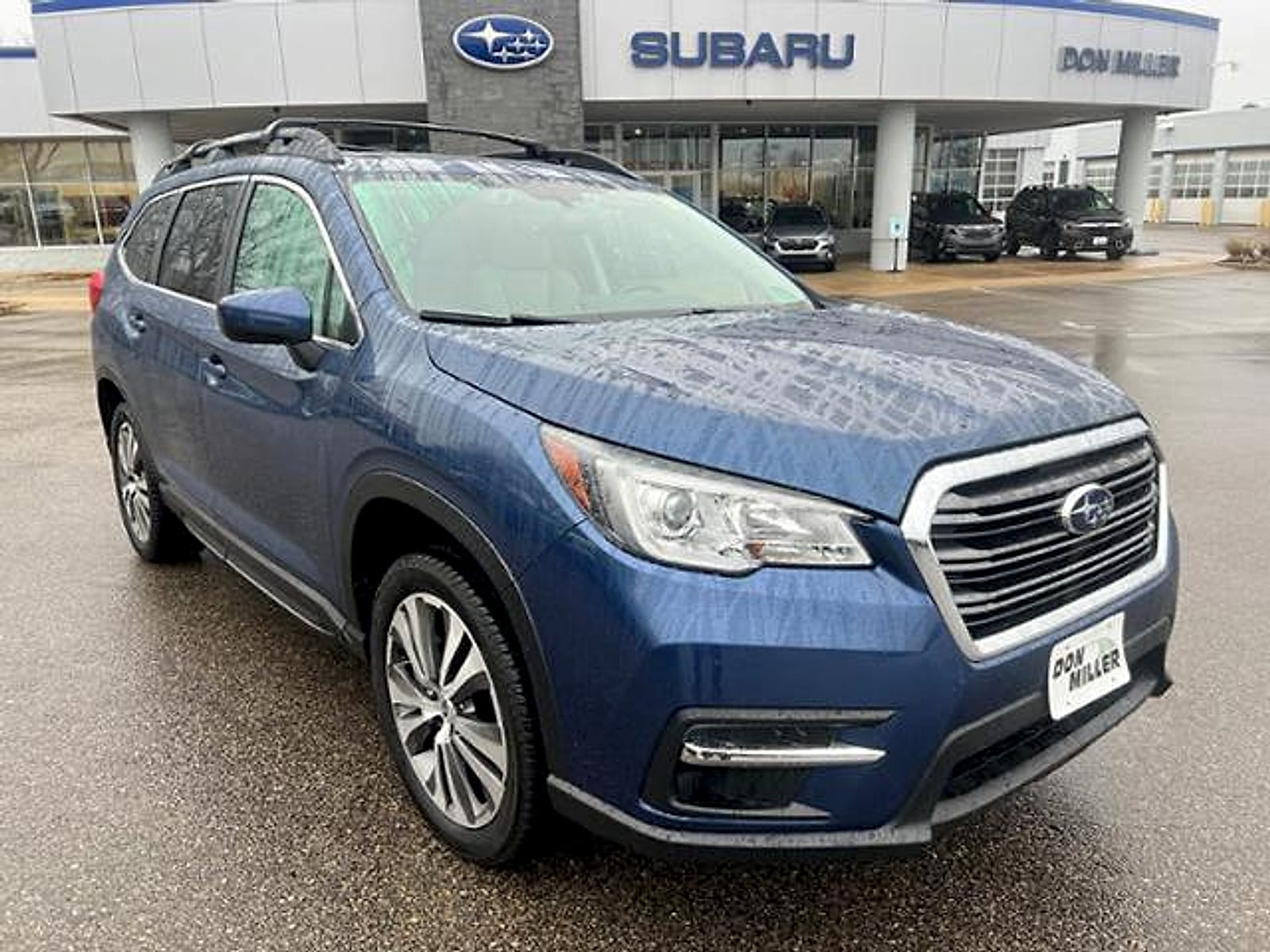 2019 Subaru Ascent Premium 7 Passenger's photo