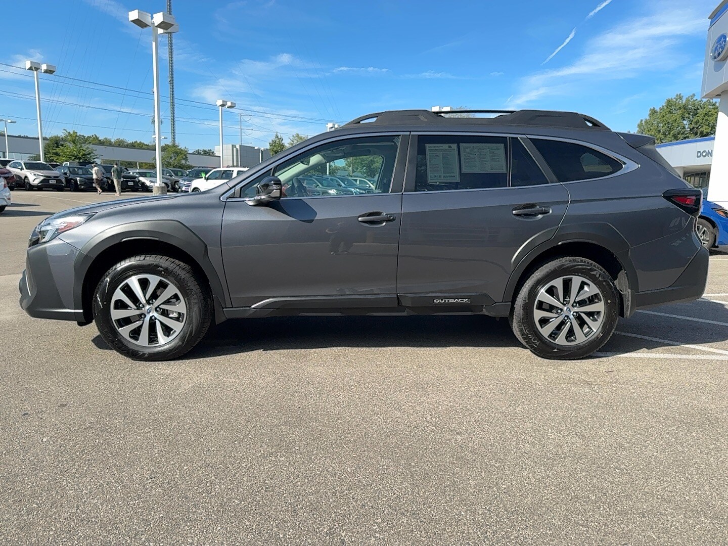 2025 Subaru Outback Premium photo 4