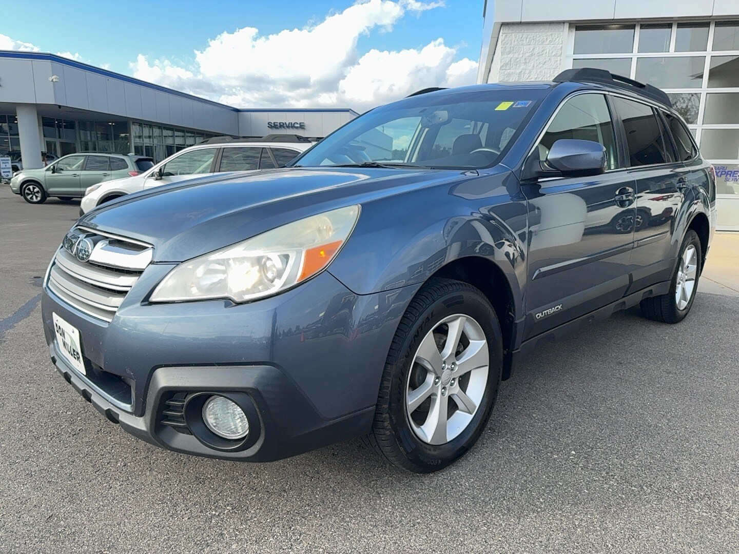 2013 Subaru Outback 2.5i Premium photo 3