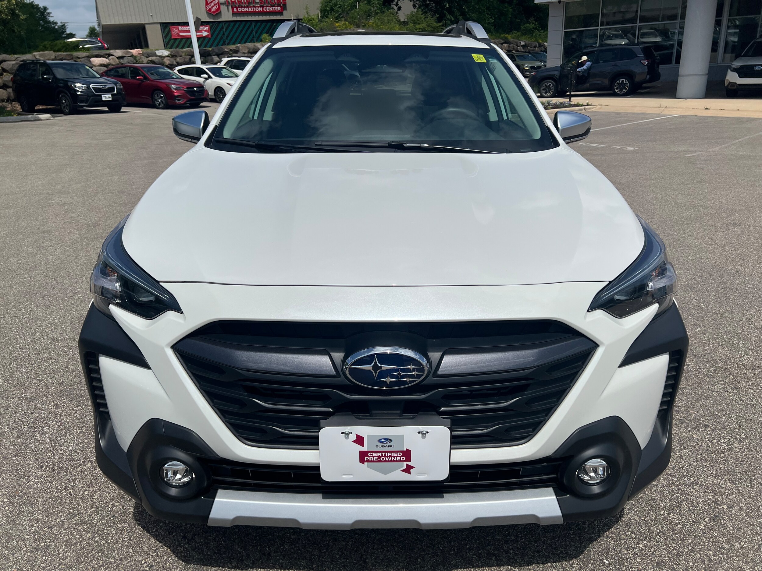 2024 Subaru Outback Touring XT photo 2