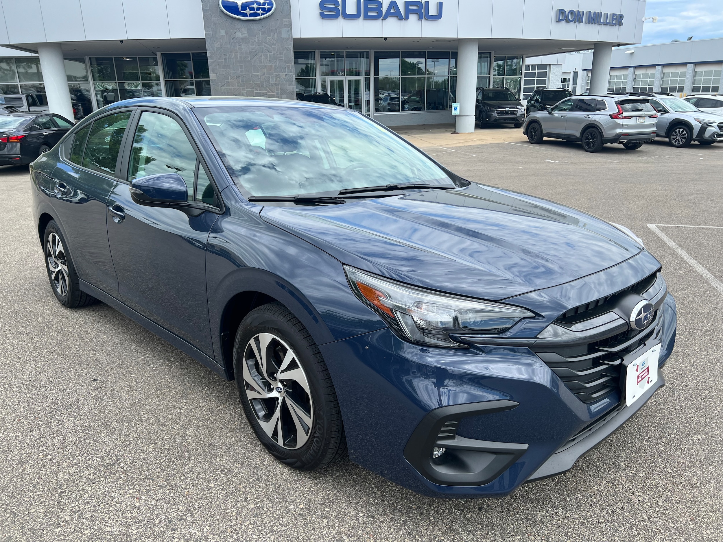 2025 Subaru Legacy Premium's photo