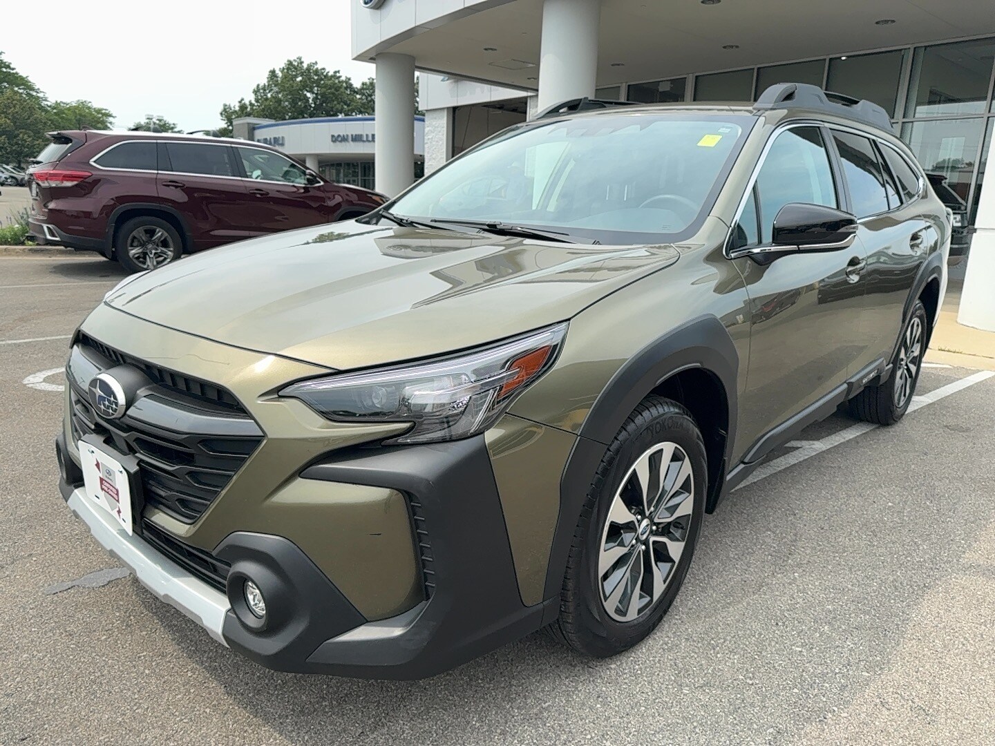 2023 Subaru Outback Limited photo 2