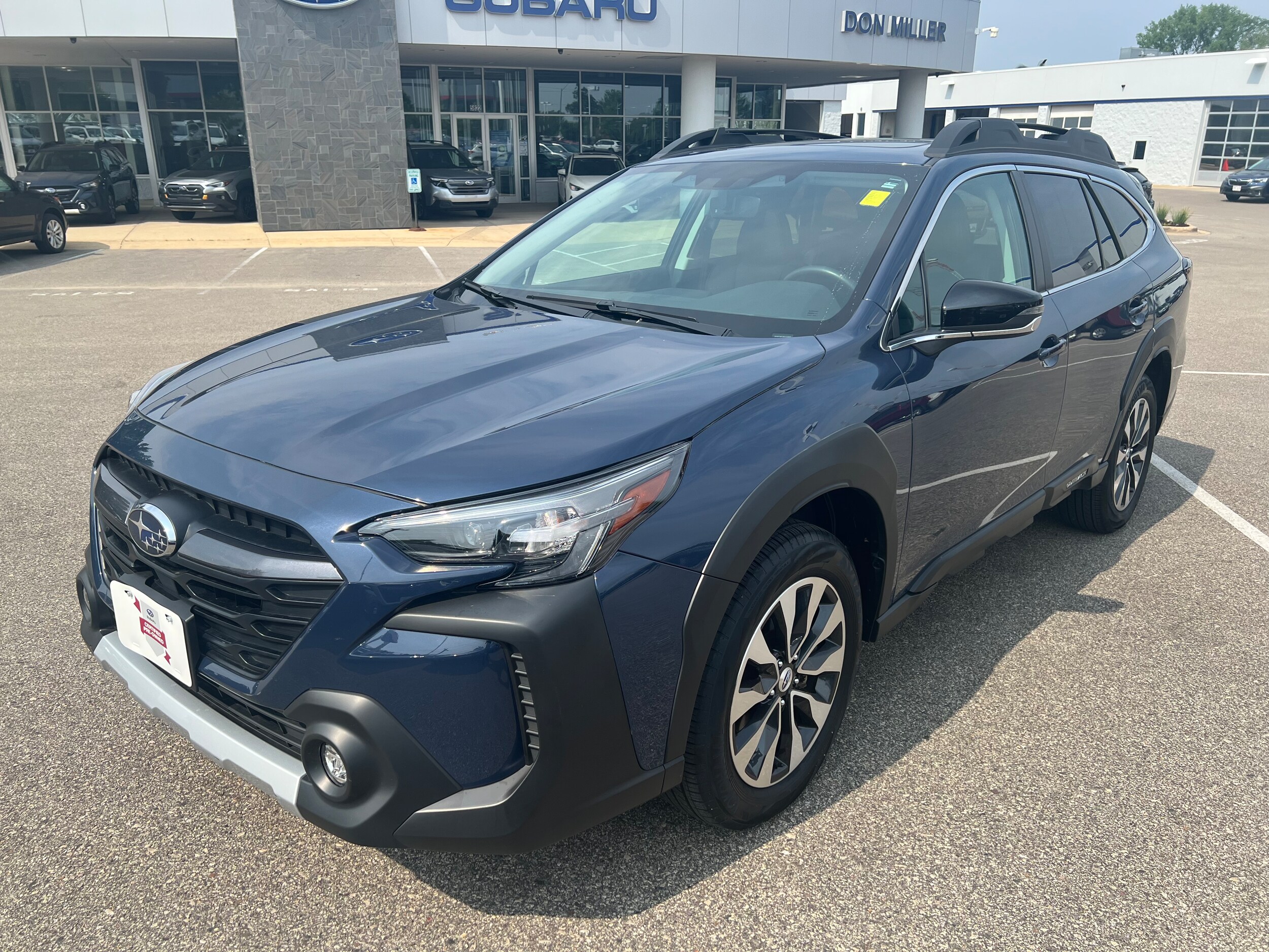 2024 Subaru Outback Limited photo 2