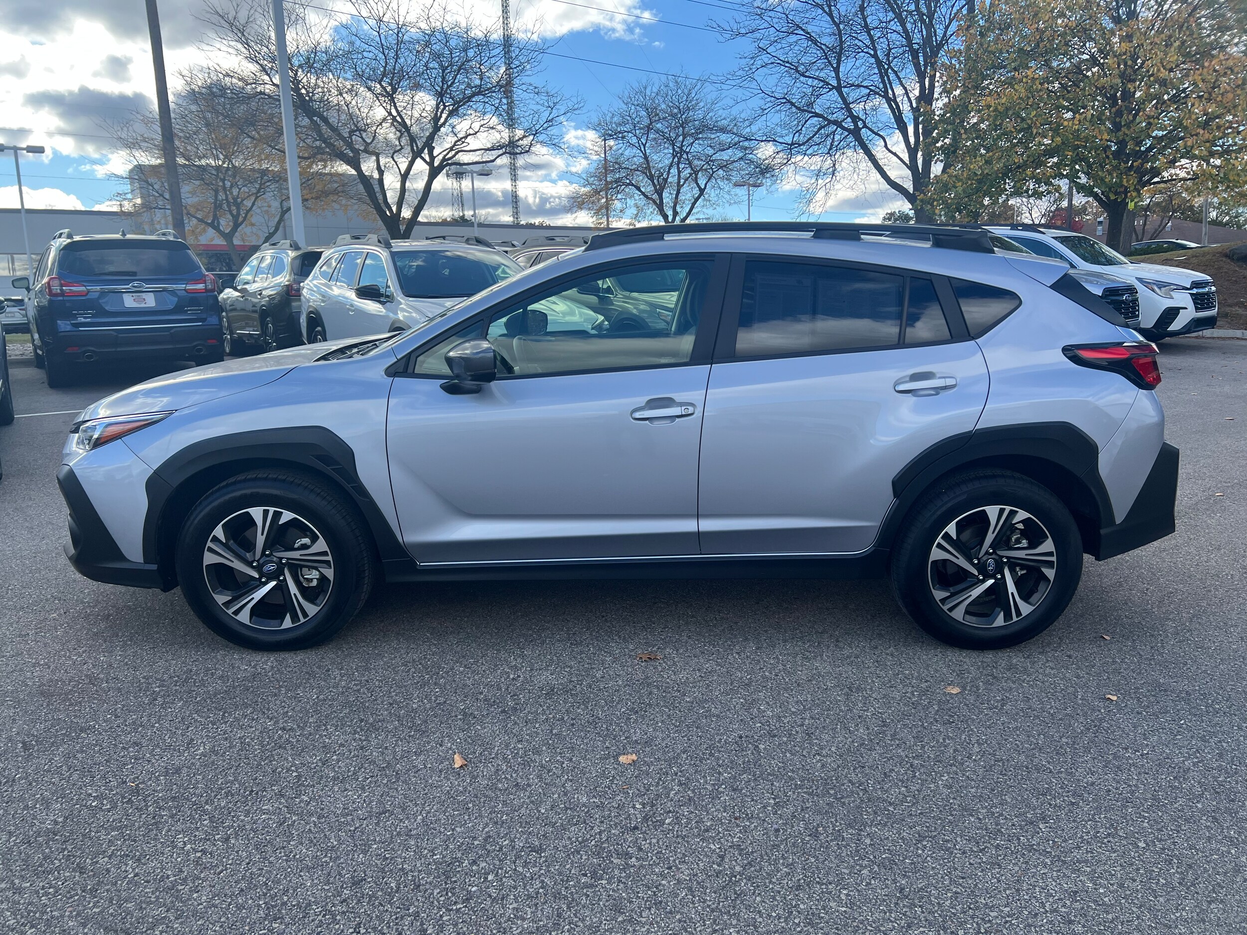 2025 Subaru Crosstrek Premium photo 4