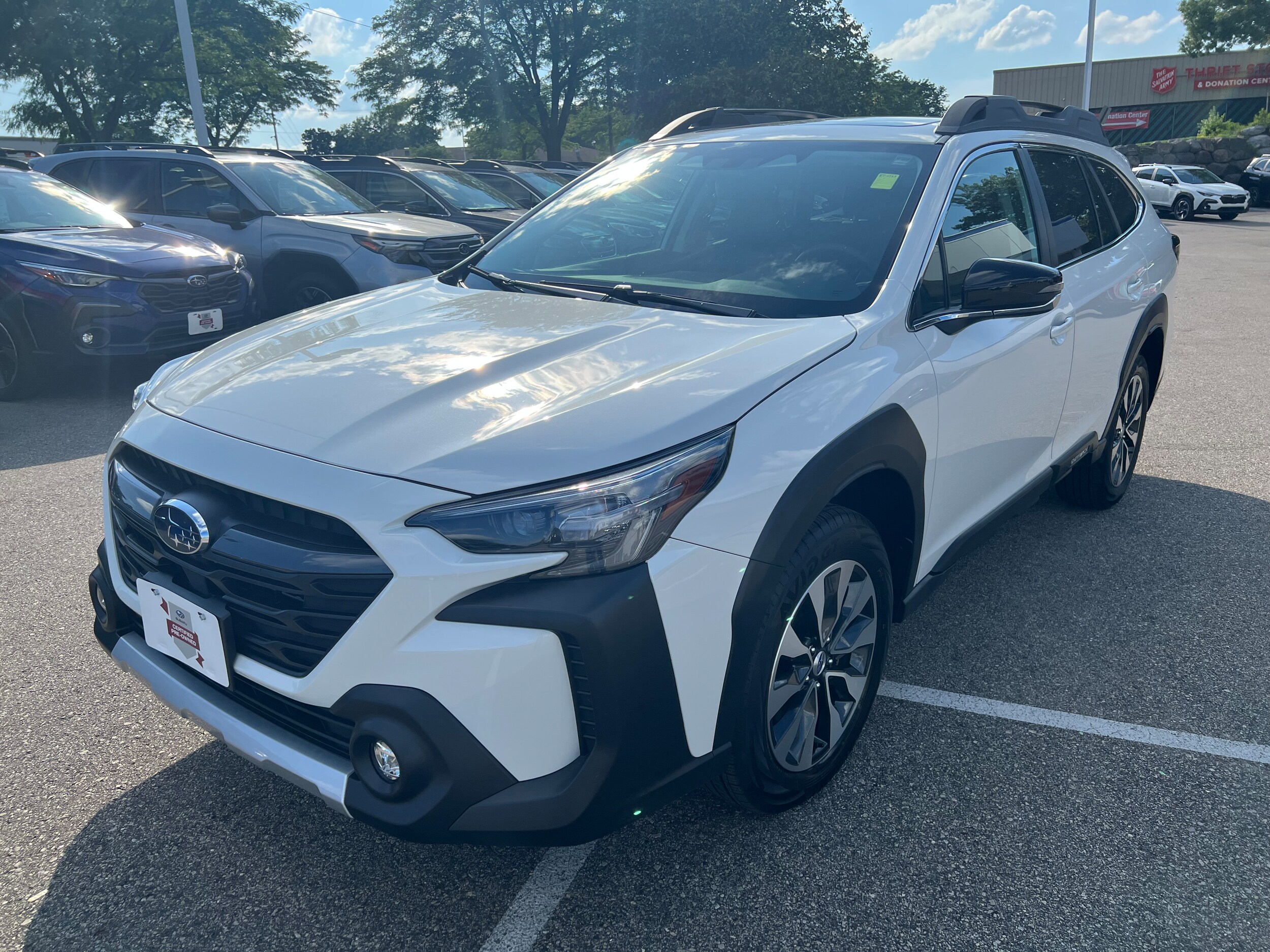 2025 Subaru Outback Limited photo 3