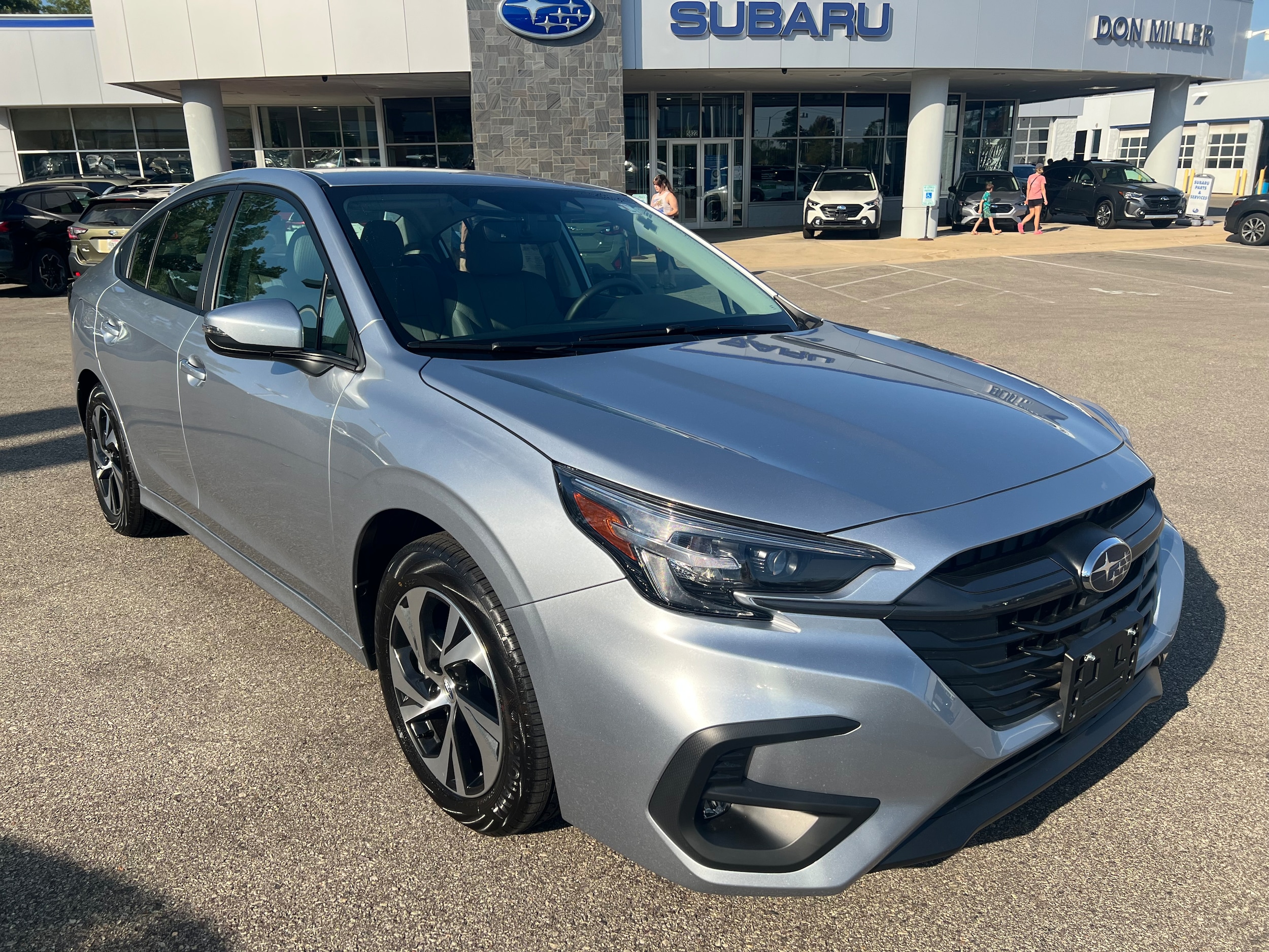 2025 Subaru Legacy Premium's photo