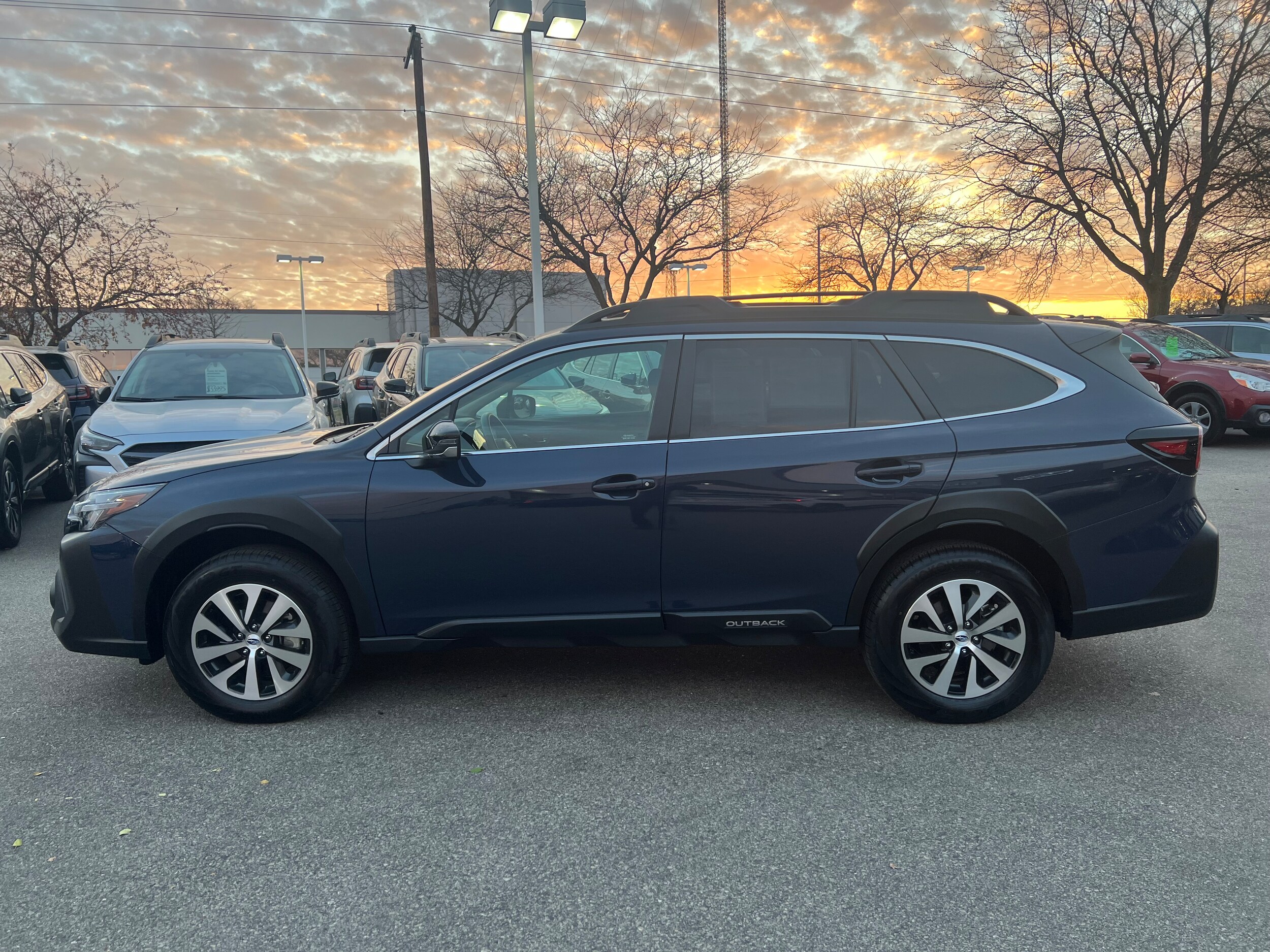 2025 Subaru Outback Premium photo 4