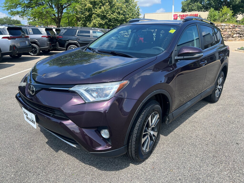 Used 2017 Toyota RAV4 XLE SUV