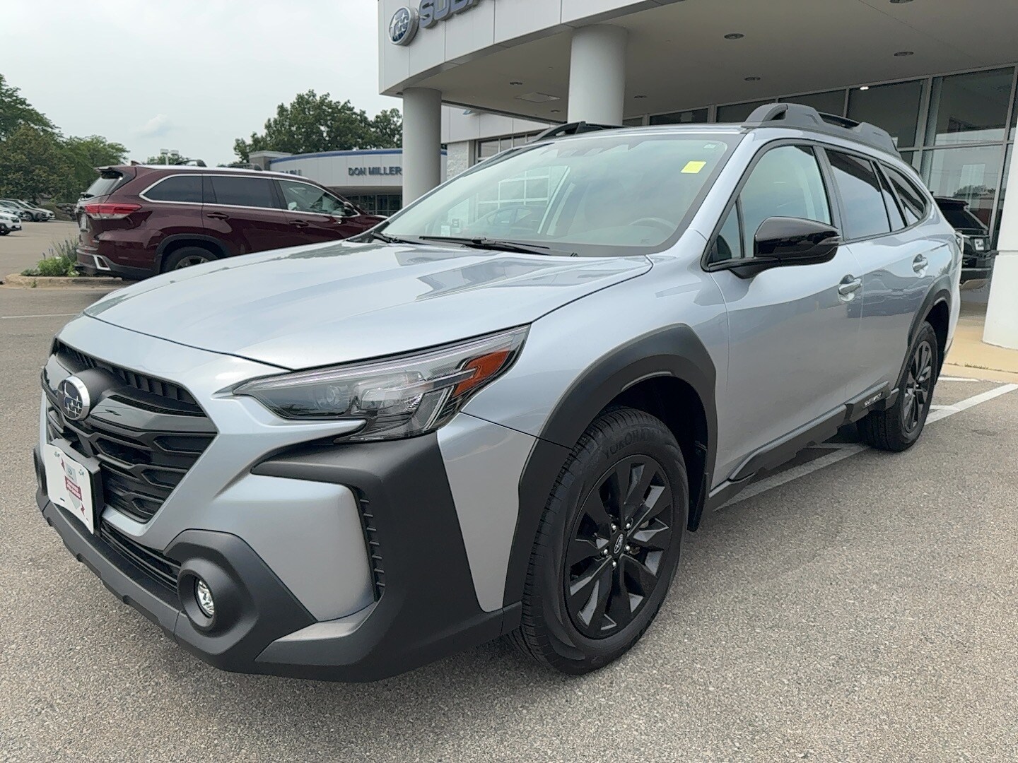 2023 Subaru Outback Onyx Edition photo 2