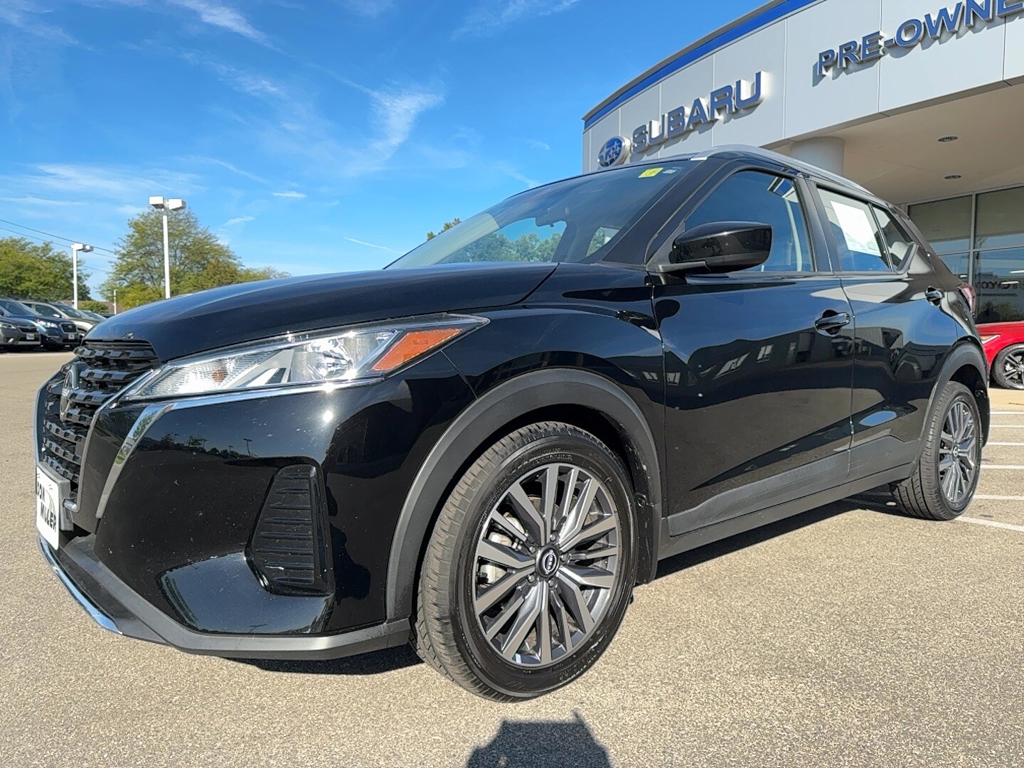 2023 Nissan Kicks SV photo 3