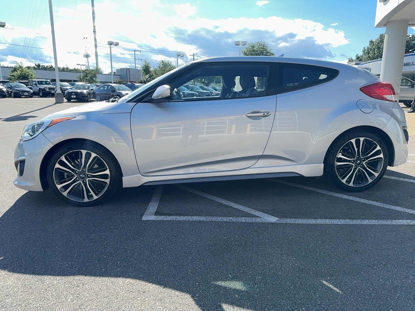 2016 Hyundai Veloster Turbo photo 4