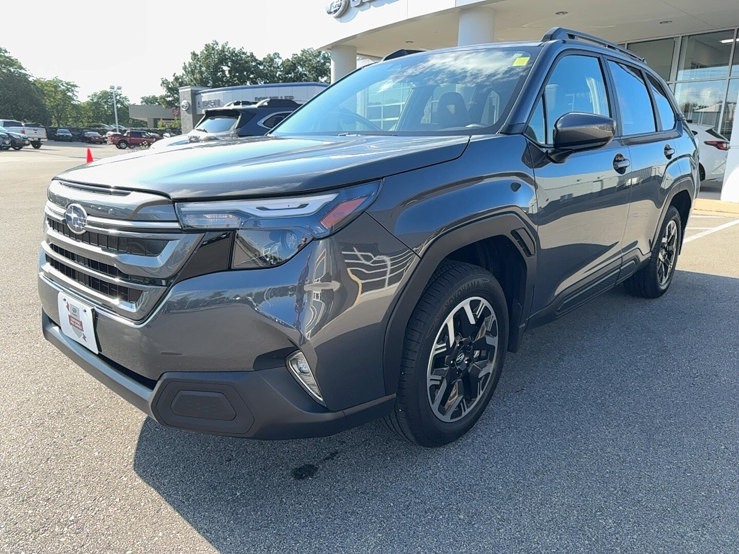 2025 Subaru Forester Premium Base photo 2