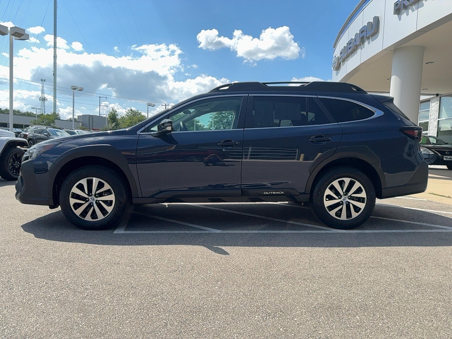 2024 Subaru Outback Premium photo 3