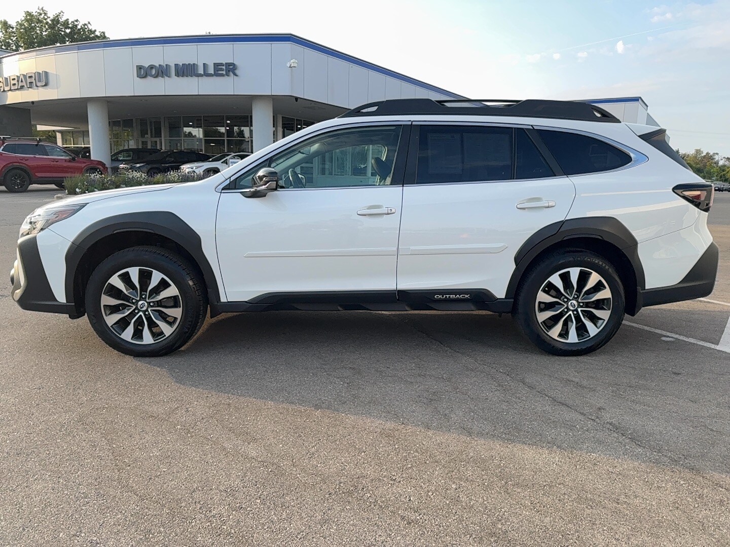 2023 Subaru Outback Limited photo 4