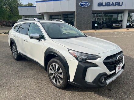 2024 Subaru Outback Touring SUV