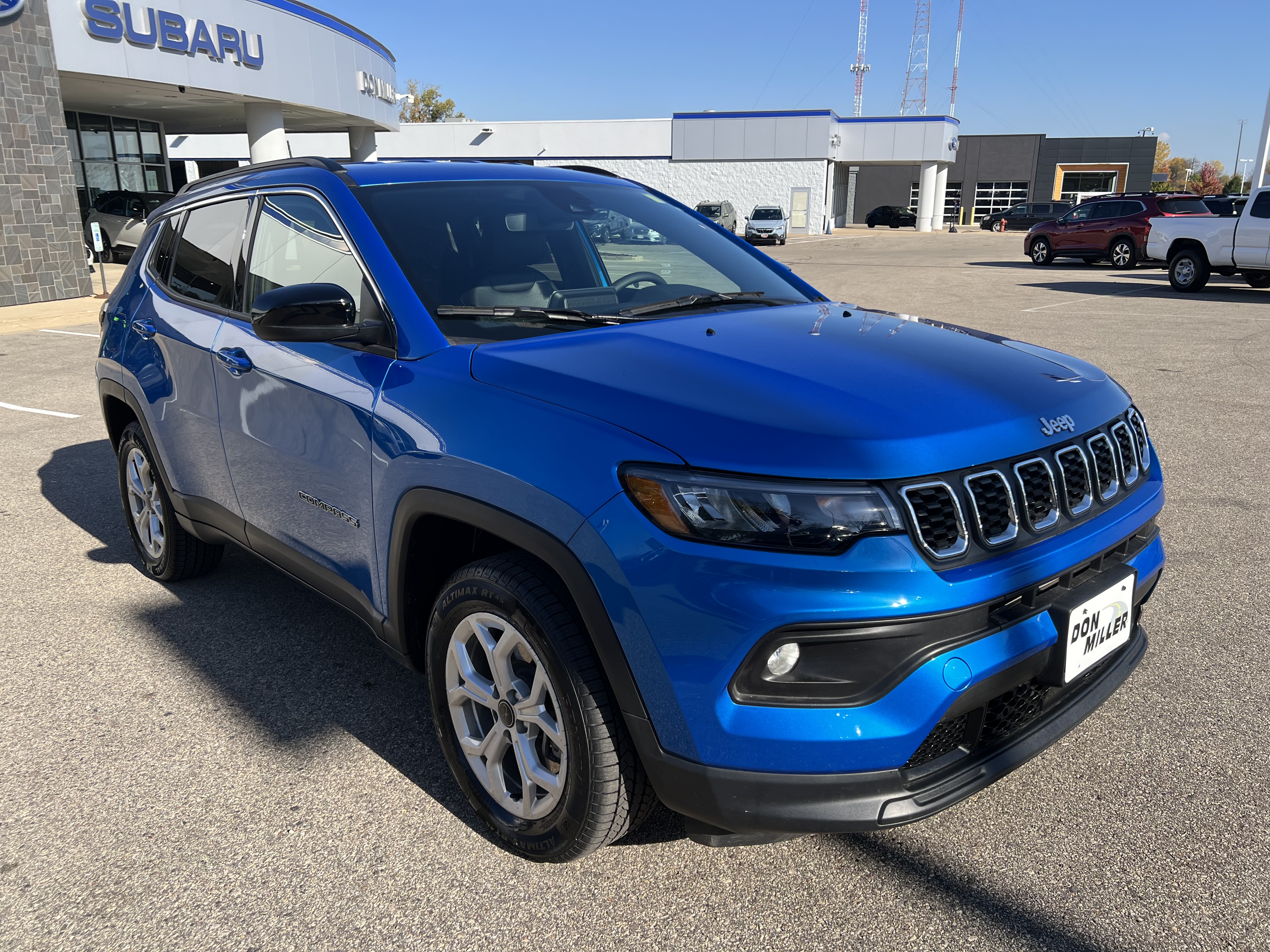 2025 Jeep Compass Latitude 4x4 SUV