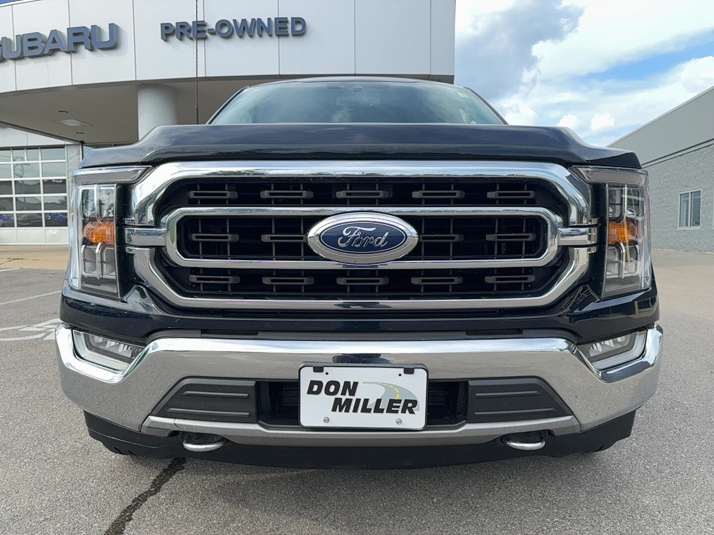 2021 Ford F-150 XLT photo 2