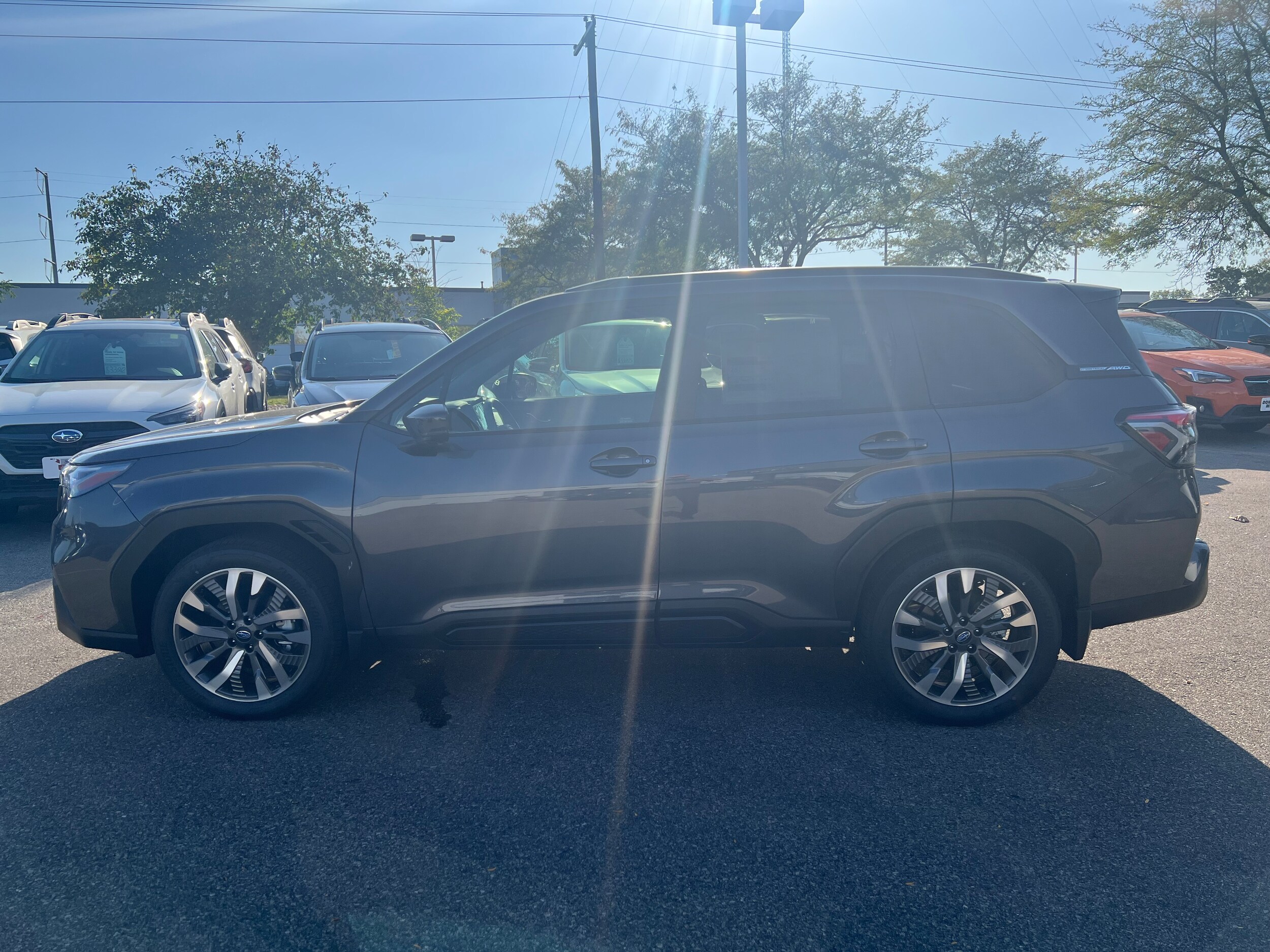 2025 Subaru Forester Touring photo 3