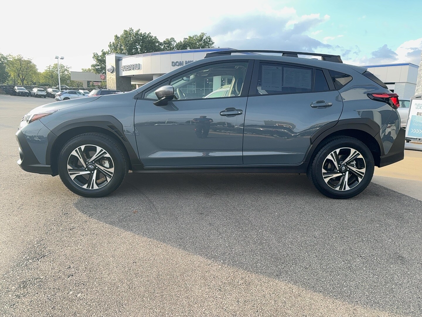 2025 Subaru Crosstrek Premium photo 3