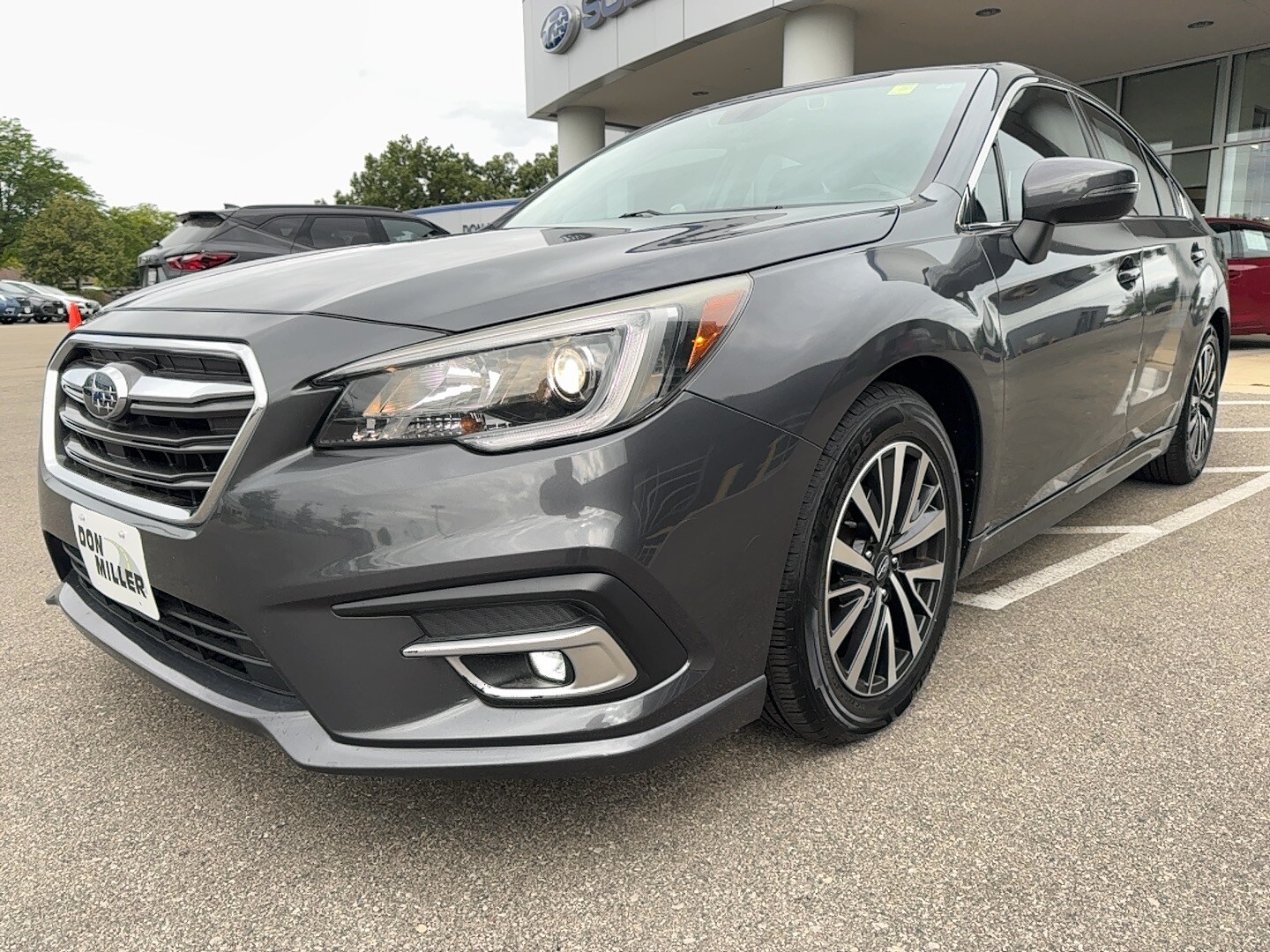 2018 Subaru Legacy Premium photo 2