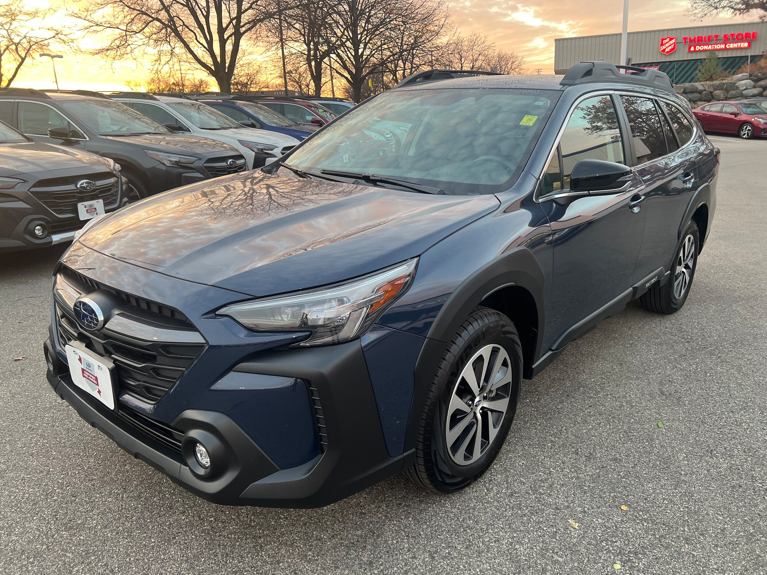 2025 Subaru Outback Premium photo 3