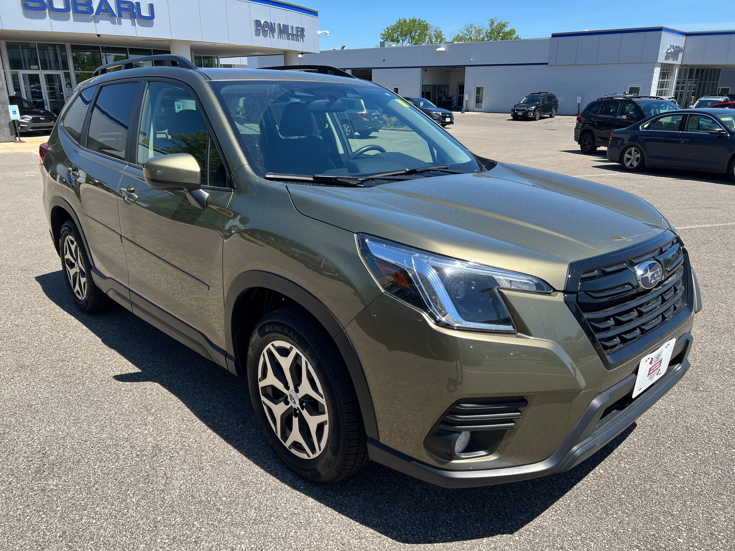 2023 Subaru Forester Premium's photo