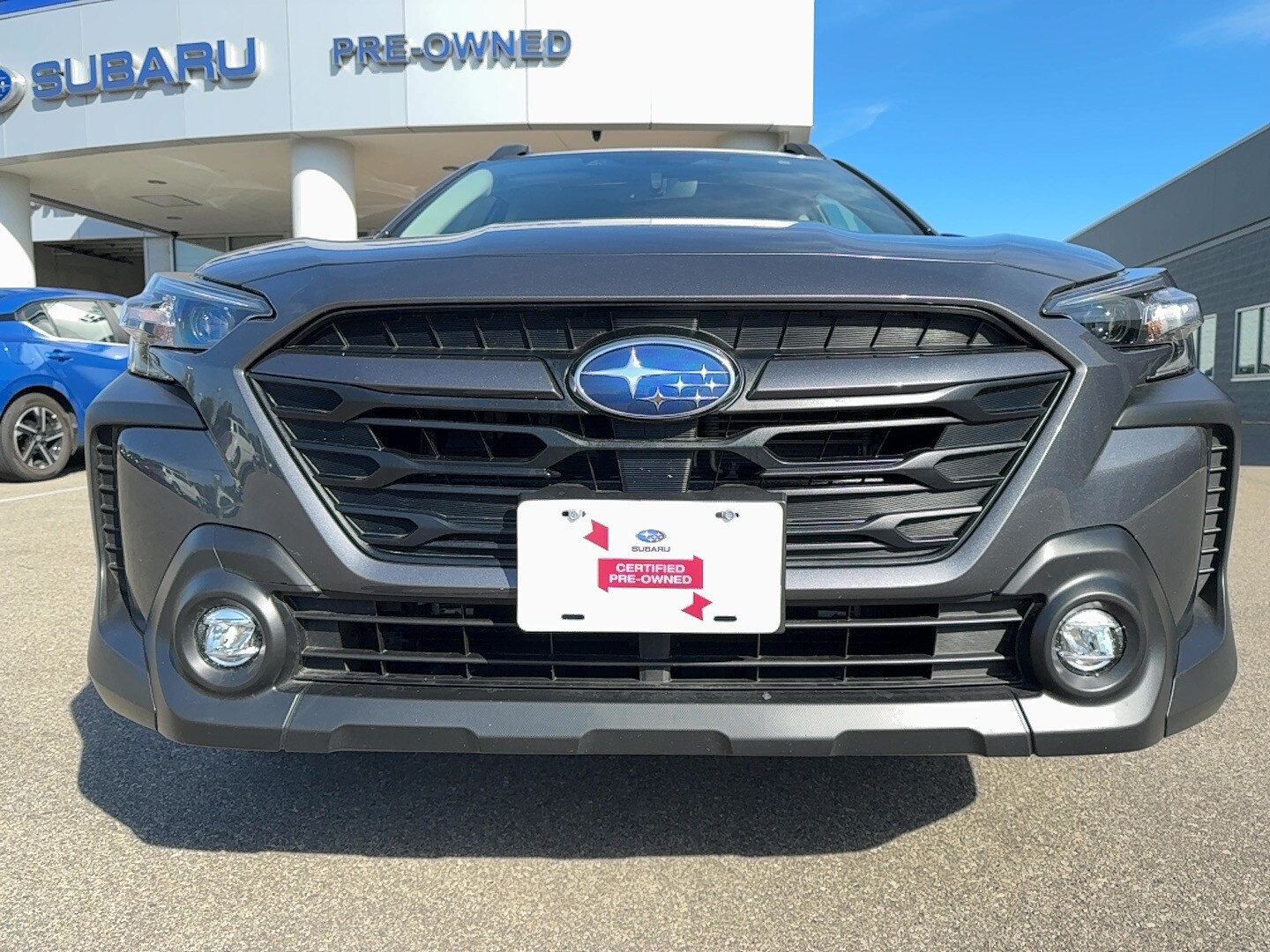 2025 Subaru Outback Premium photo 2