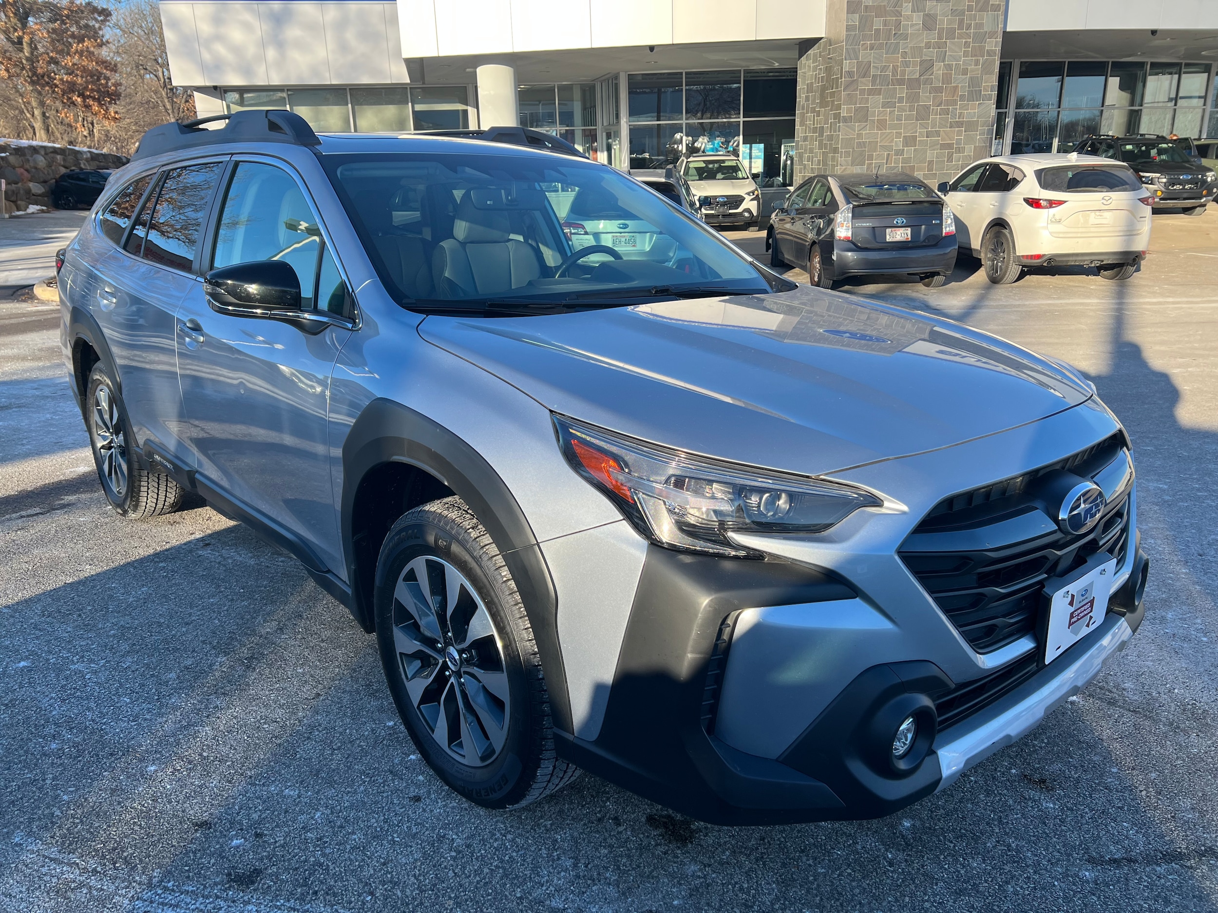 2023 Subaru Outback Limited's photo