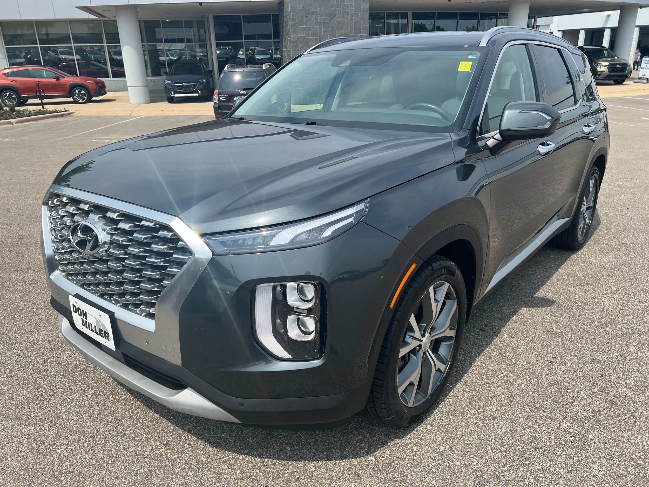 2020 Hyundai Palisade SEL photo 3