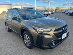 Used 2025 Subaru Outback Premium SUV for sale in Madison, WI