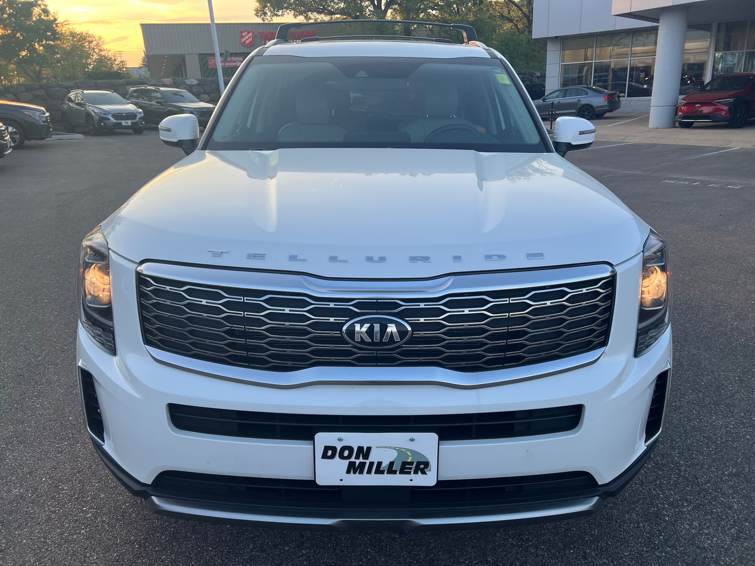 Used 2020 Kia Telluride S with VIN 5XYP64HC3LG093081 for sale in Madison, WI