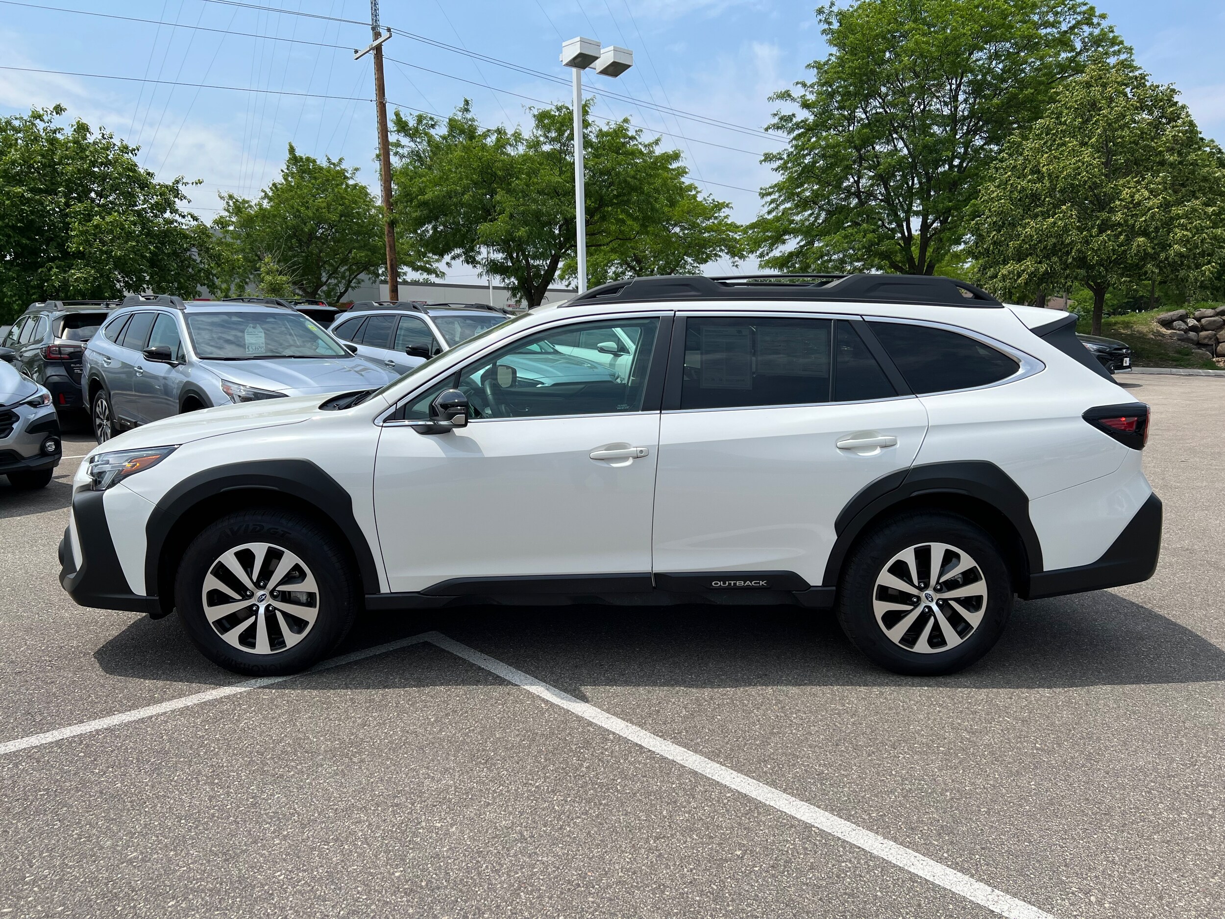 2025 Subaru Outback Premium photo 4