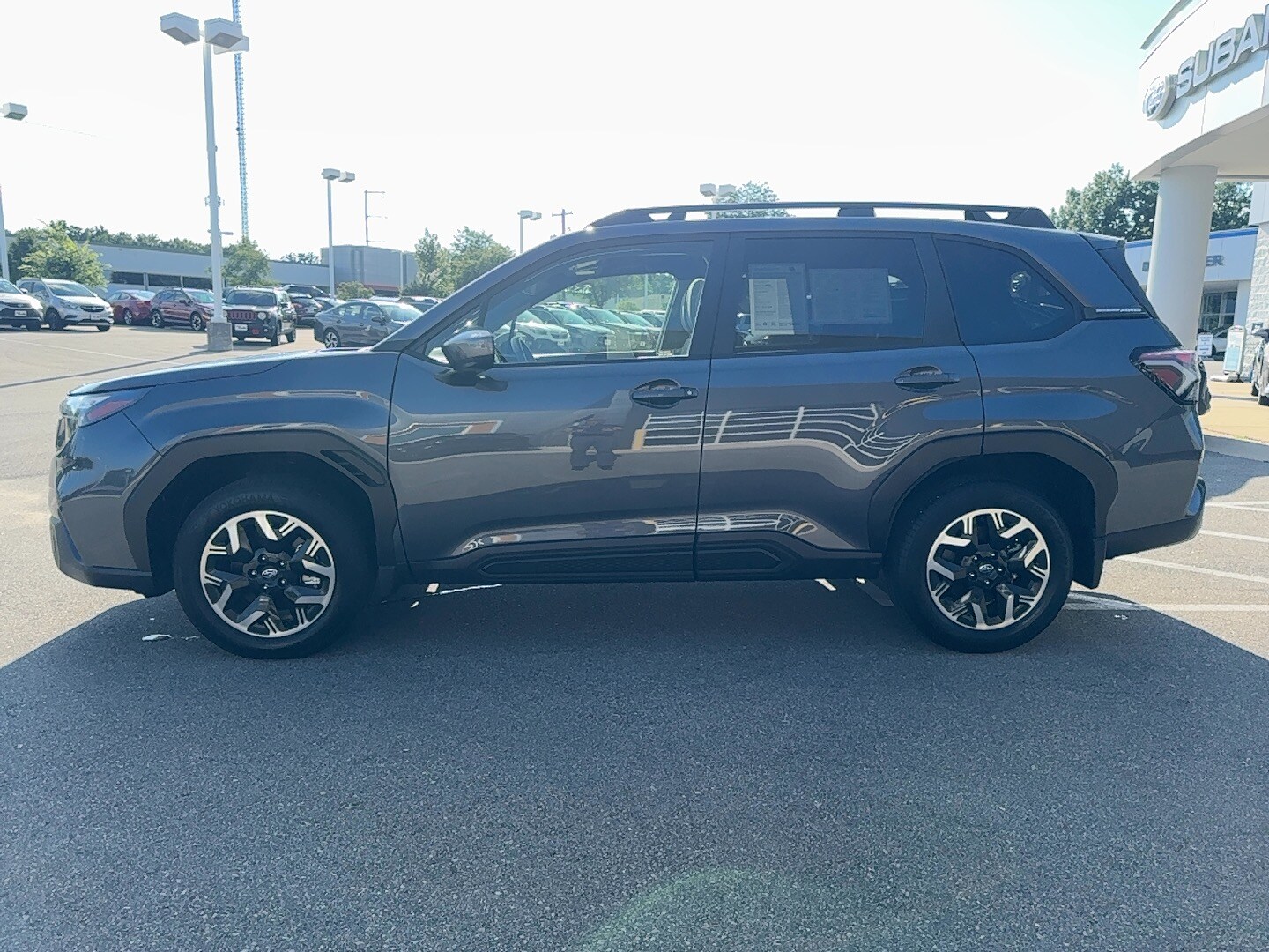 2025 Subaru Forester Premium Base photo 3