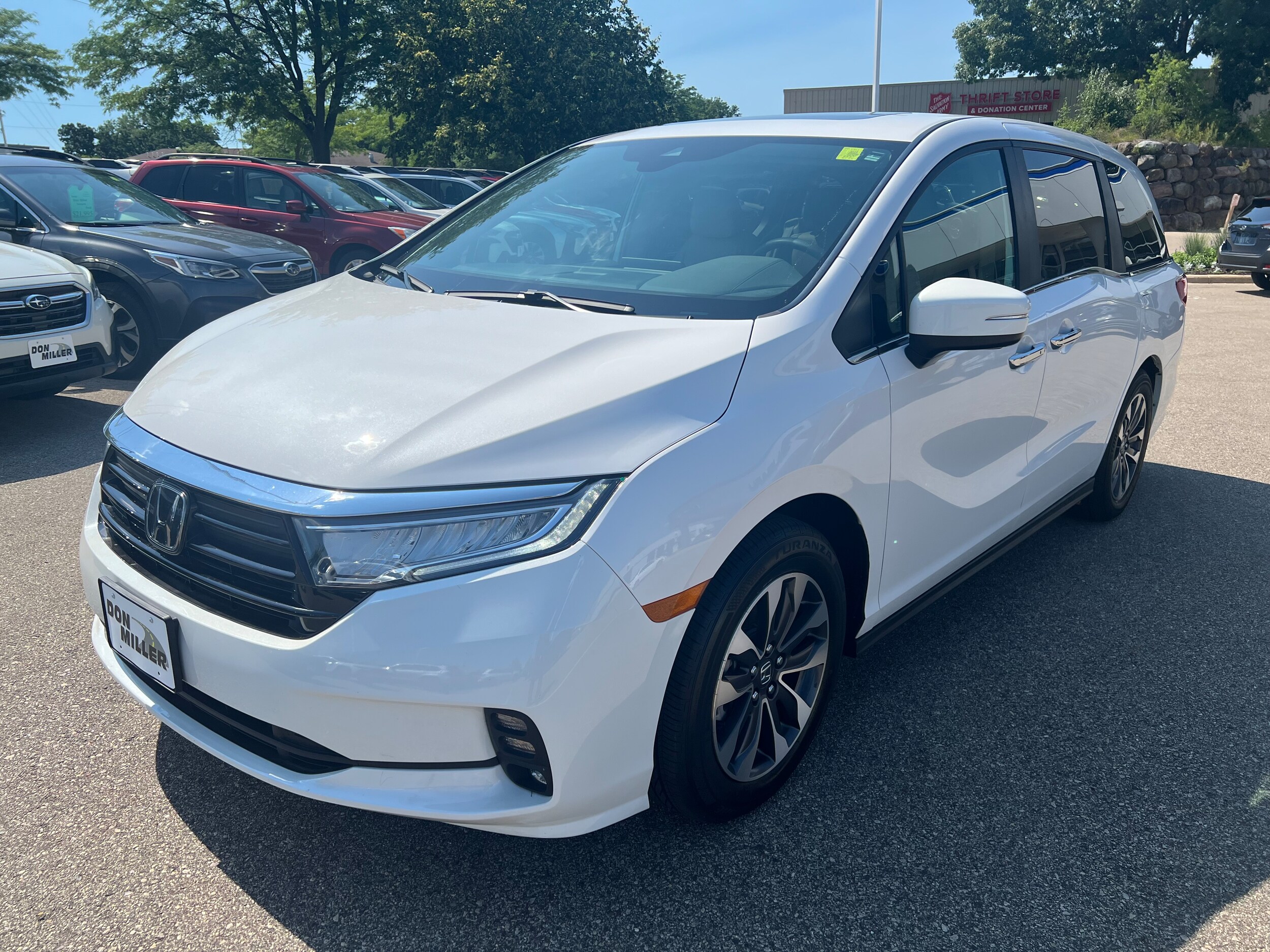 2024 Honda Odyssey EX-L photo 3