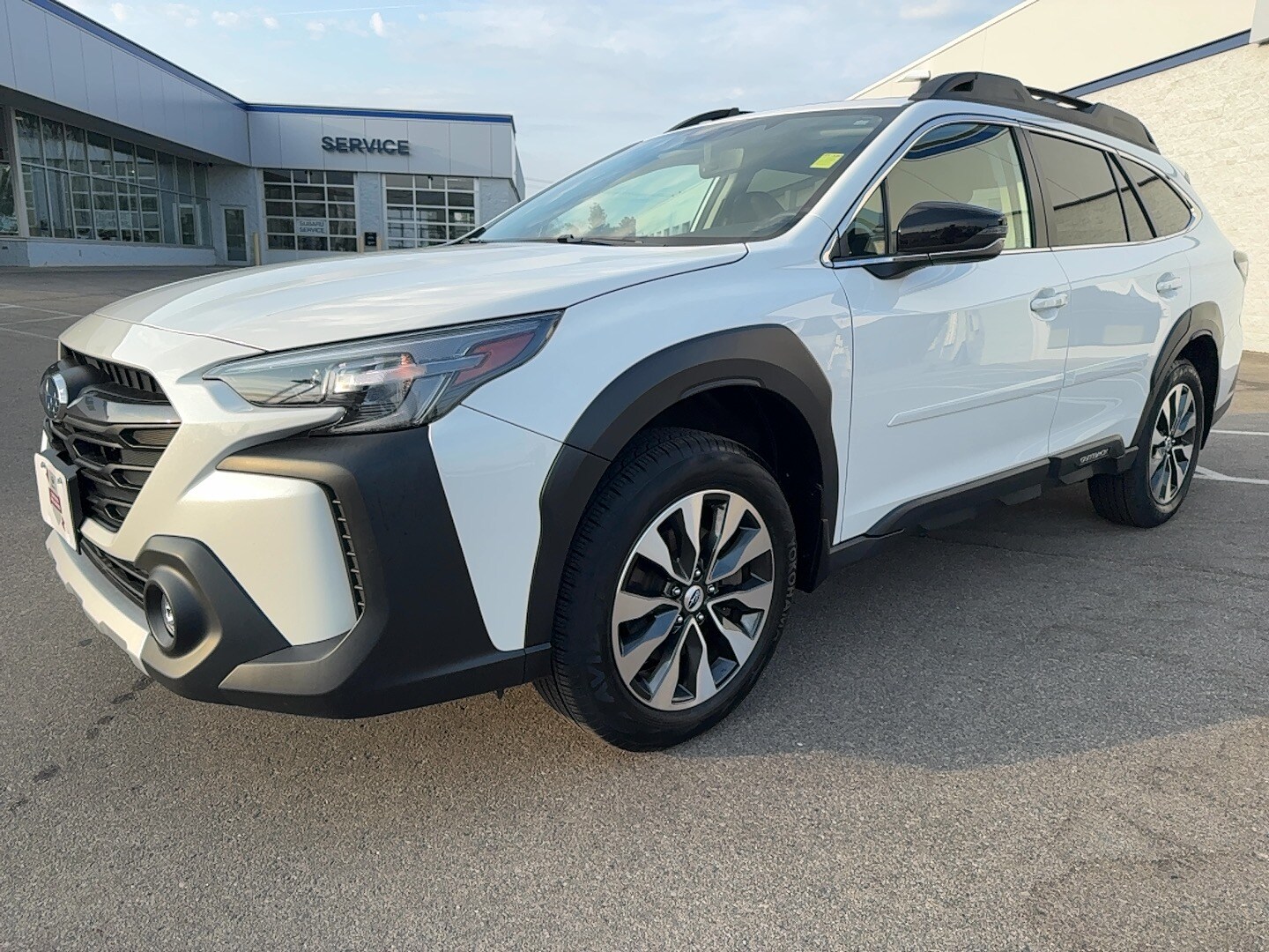 2023 Subaru Outback Limited photo 3